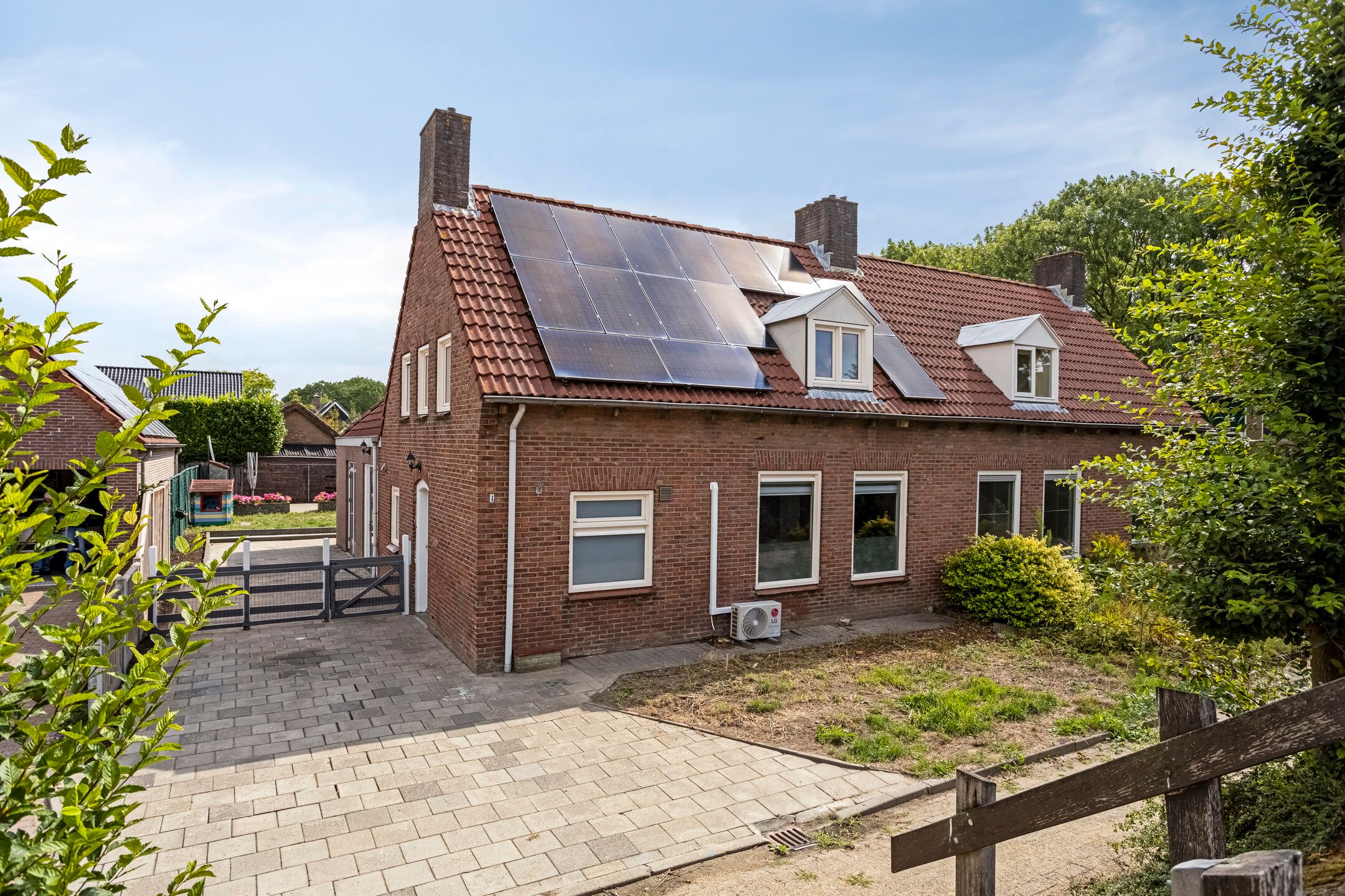 Foto van van Glymesstraat 4, Standdaarbuiten