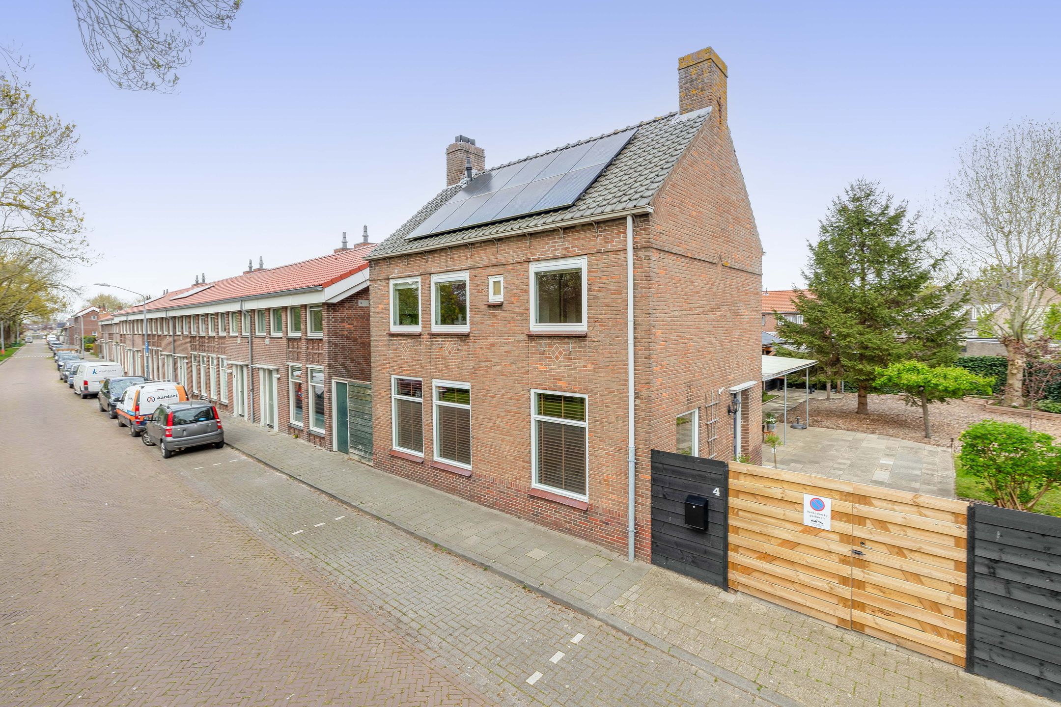 Foto van van Strijenstraat 4, Zevenbergen