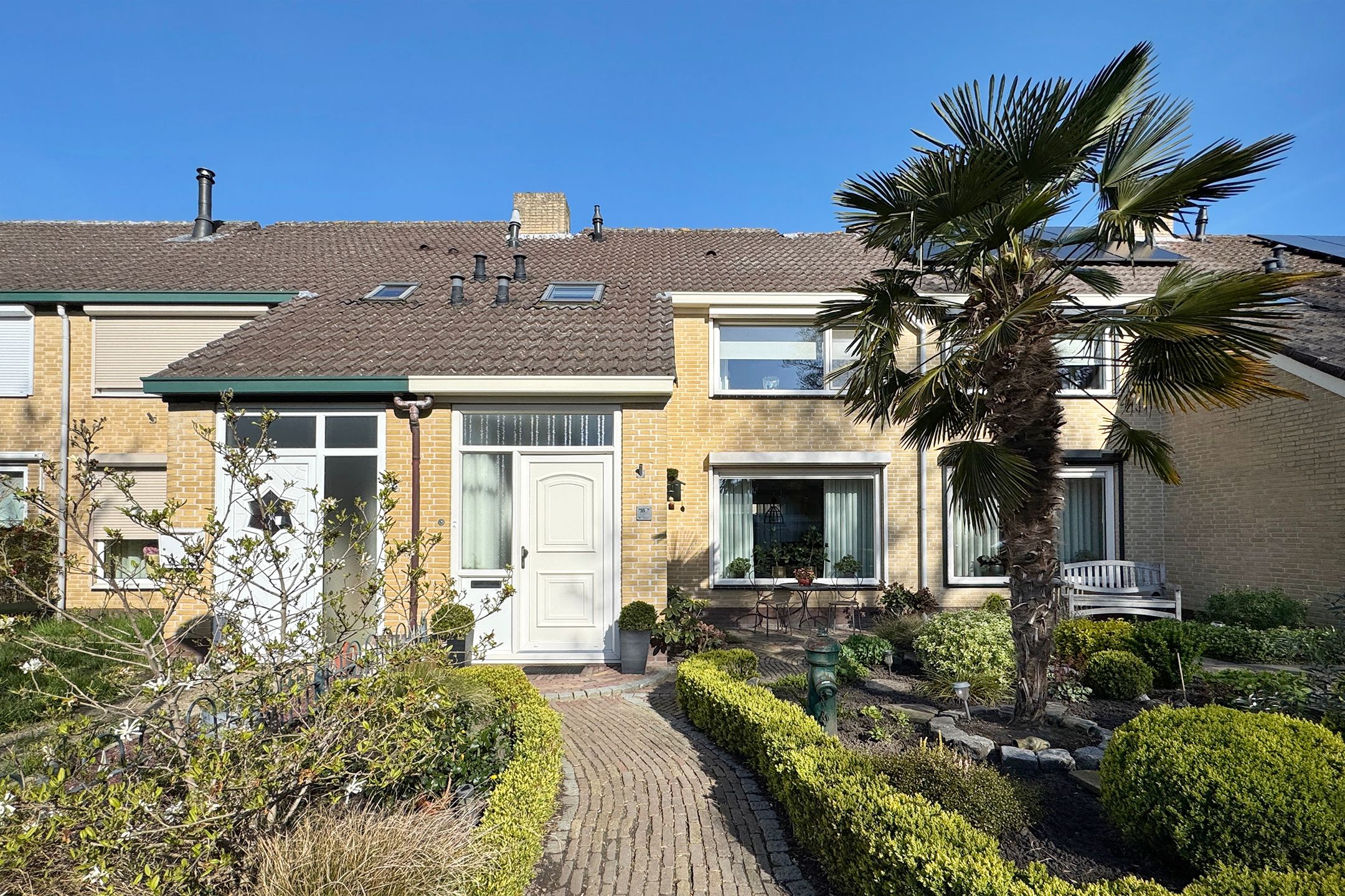 Foto van Van Vlaanderenstraat 35, Klundert