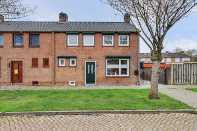 Foto van Jan Van Glymesstraat 2, Fijnaart