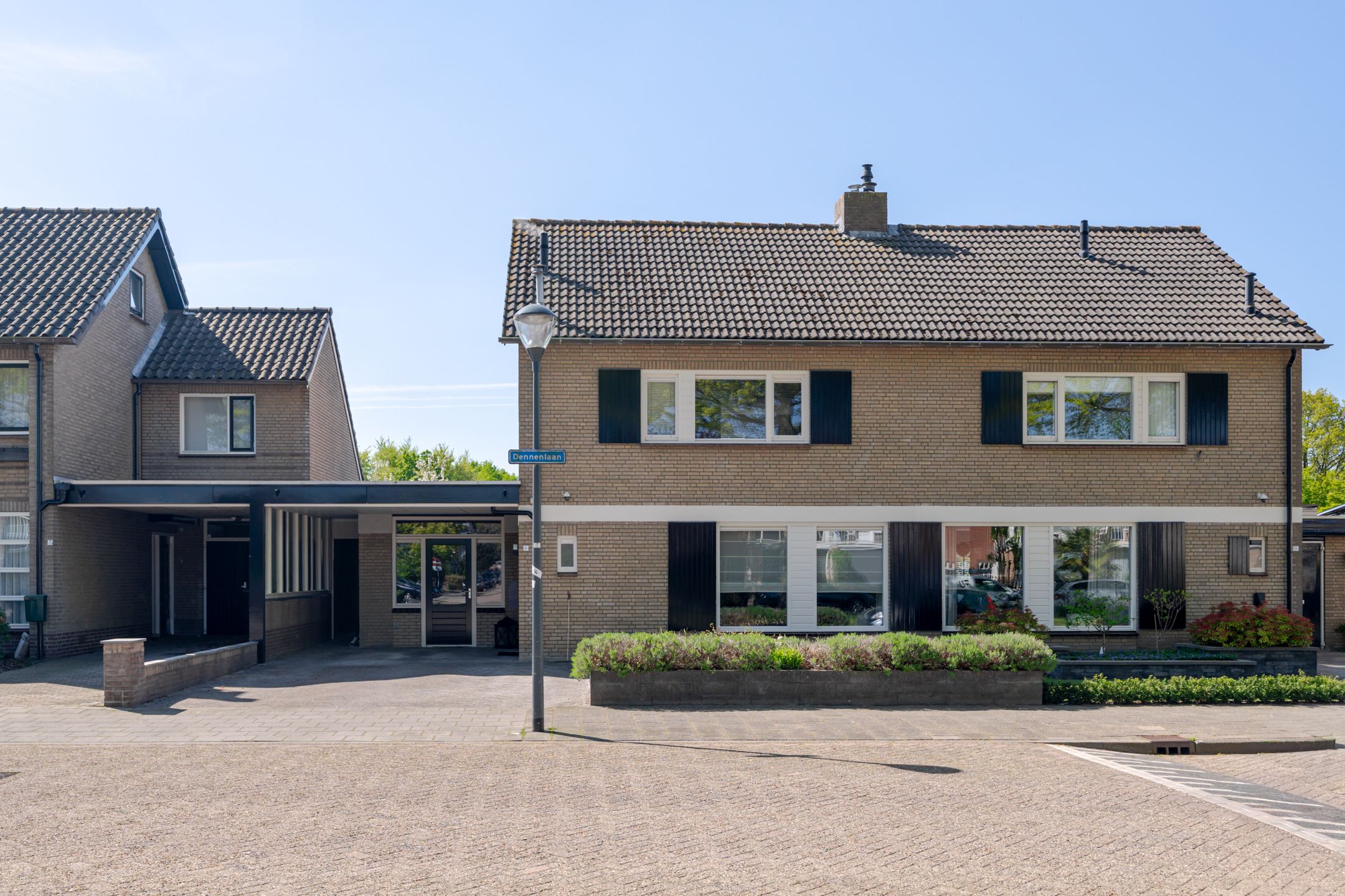 Foto van Dennenlaan 9, Dorst