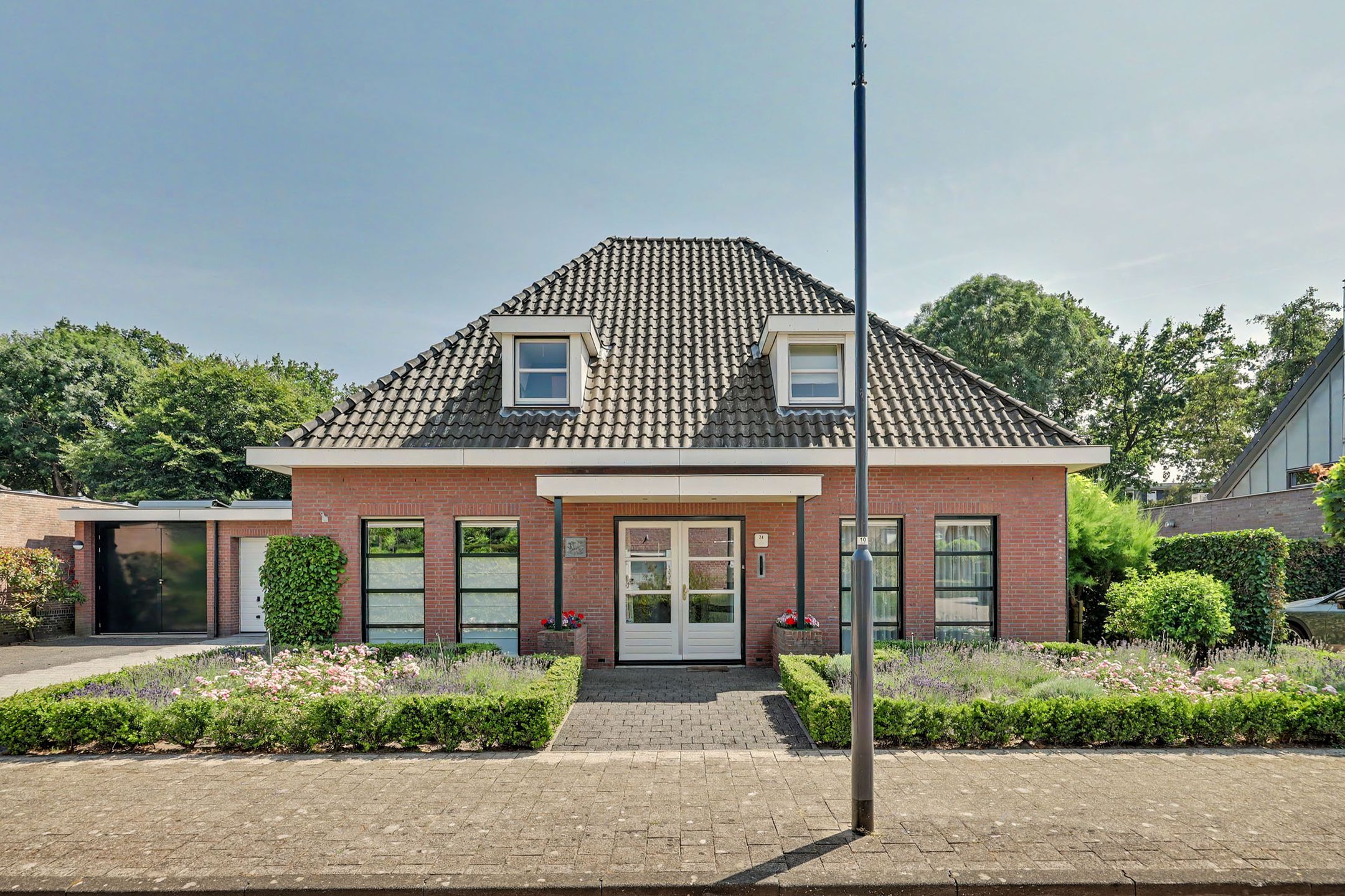 Foto van Esmoreitstraat 24, Oosterhout (NB)