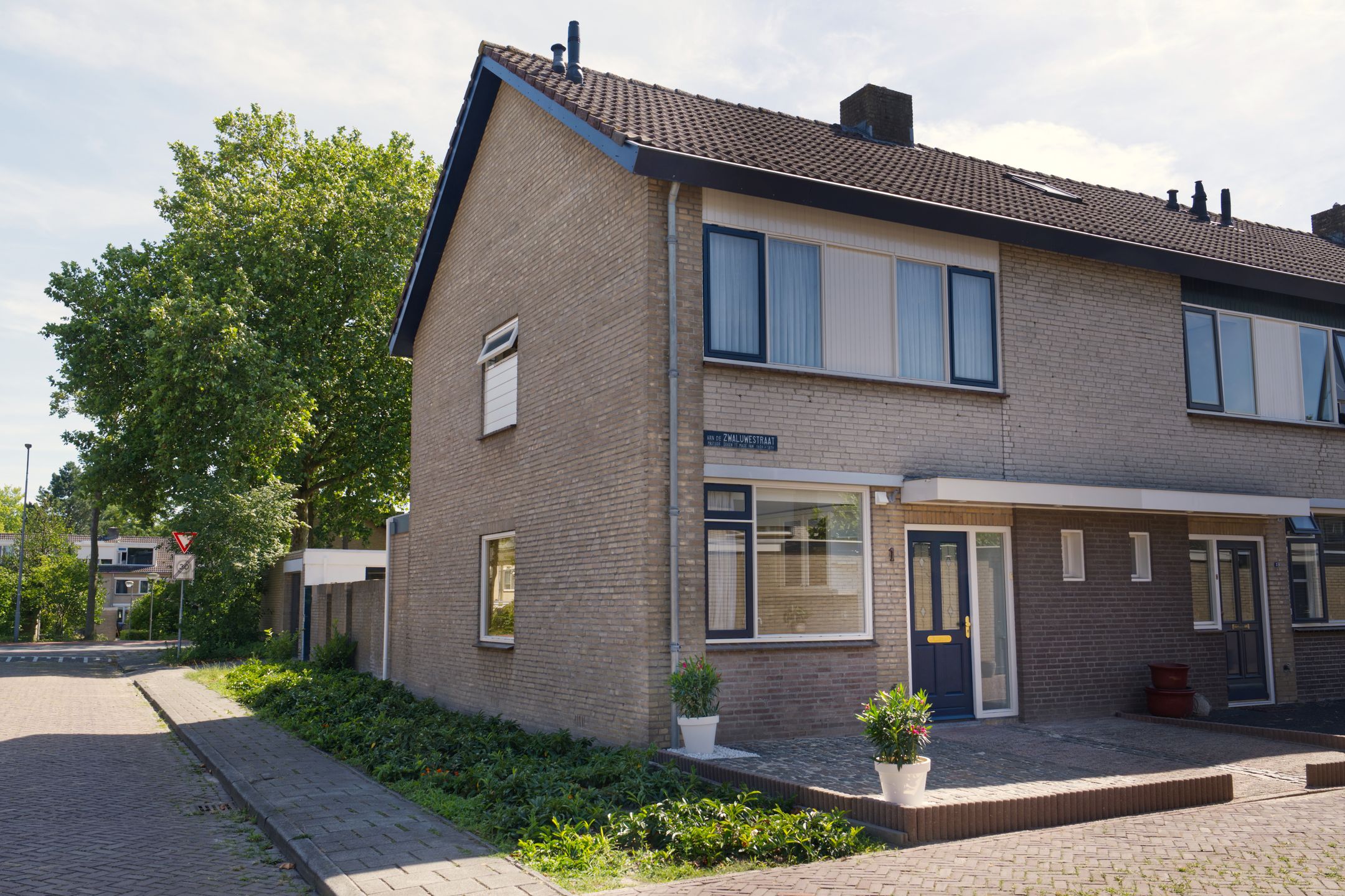 Foto van Van de Zwaluwestraat 1, Made