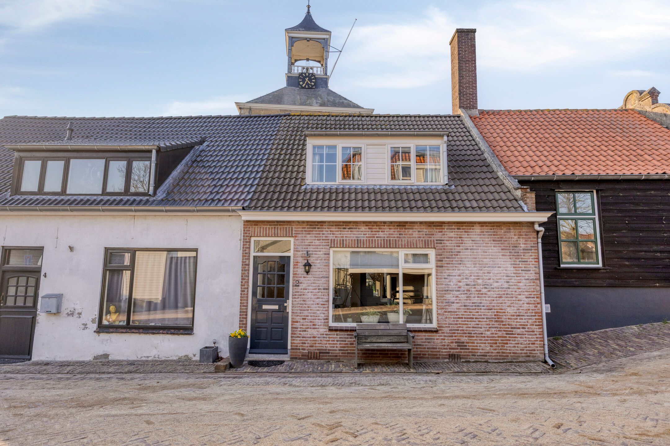 Foto van Zwaluwseweg 2, Hooge Zwaluwe