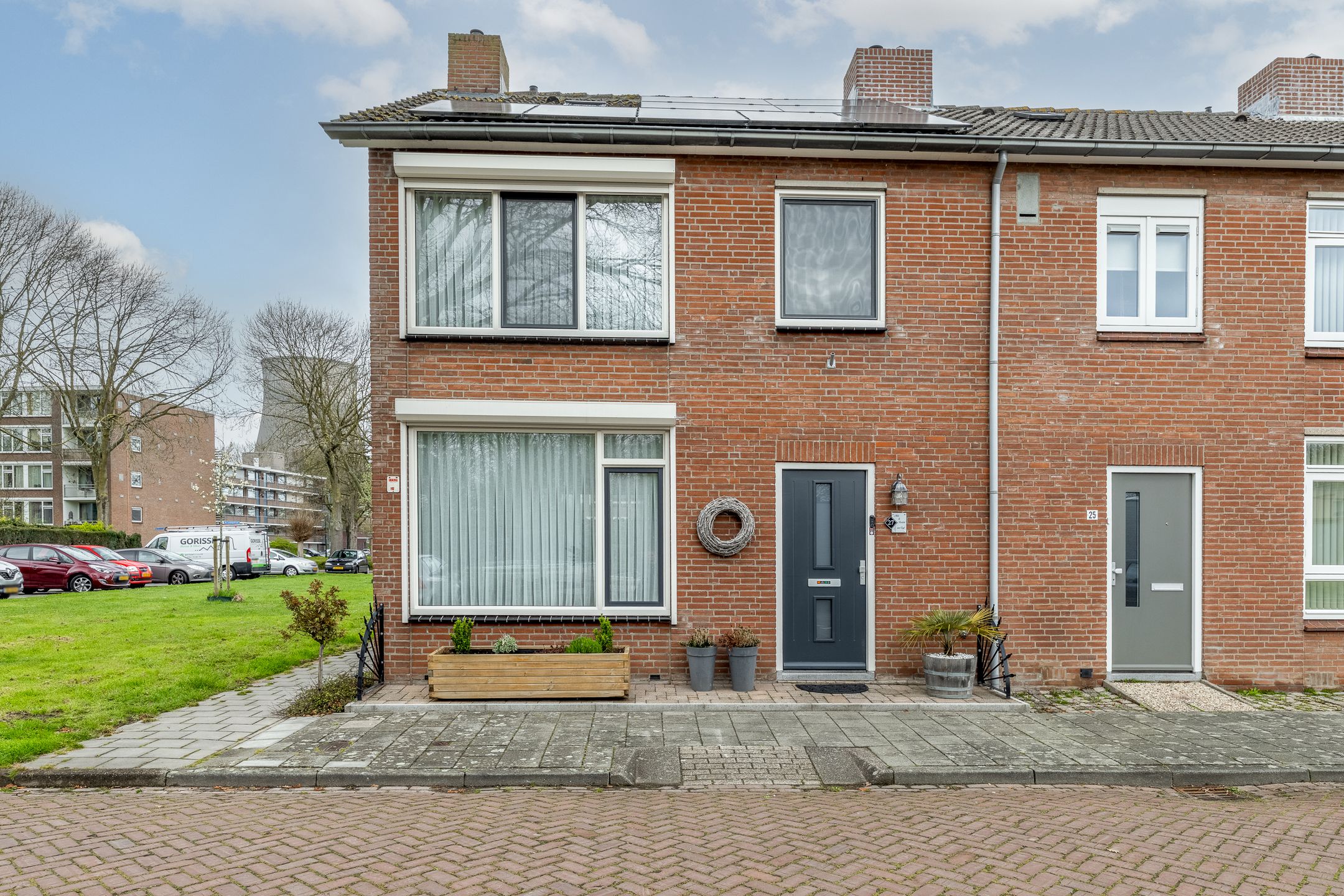 Foto van van der Waalstraat 27, Geertruidenberg