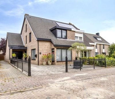 Foto van M. Siegenbeekstraat 4, Raamsdonksveer