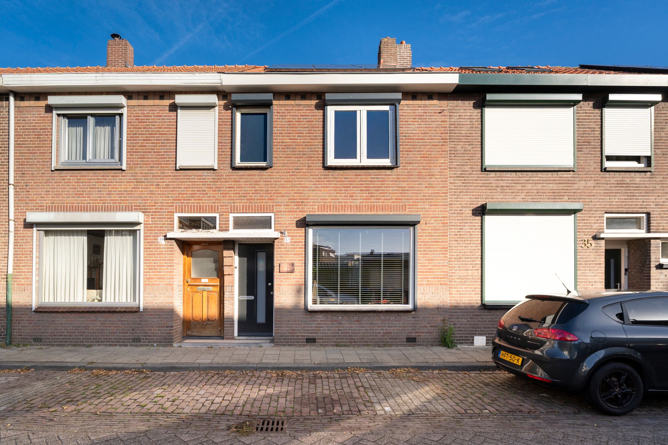 Foto van Van Alphenstraat 37, Tilburg