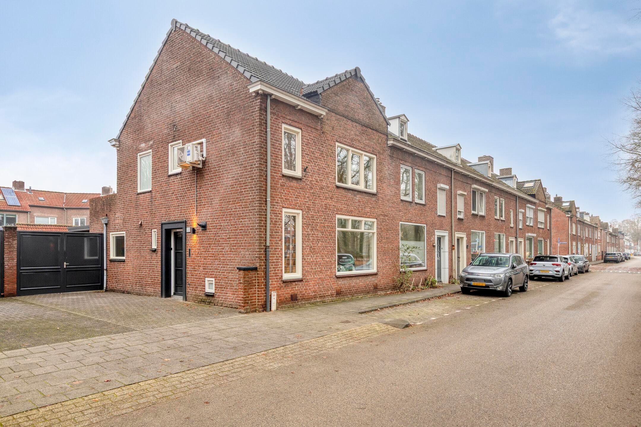 Foto van Ringbaan-Zuid 147, Tilburg