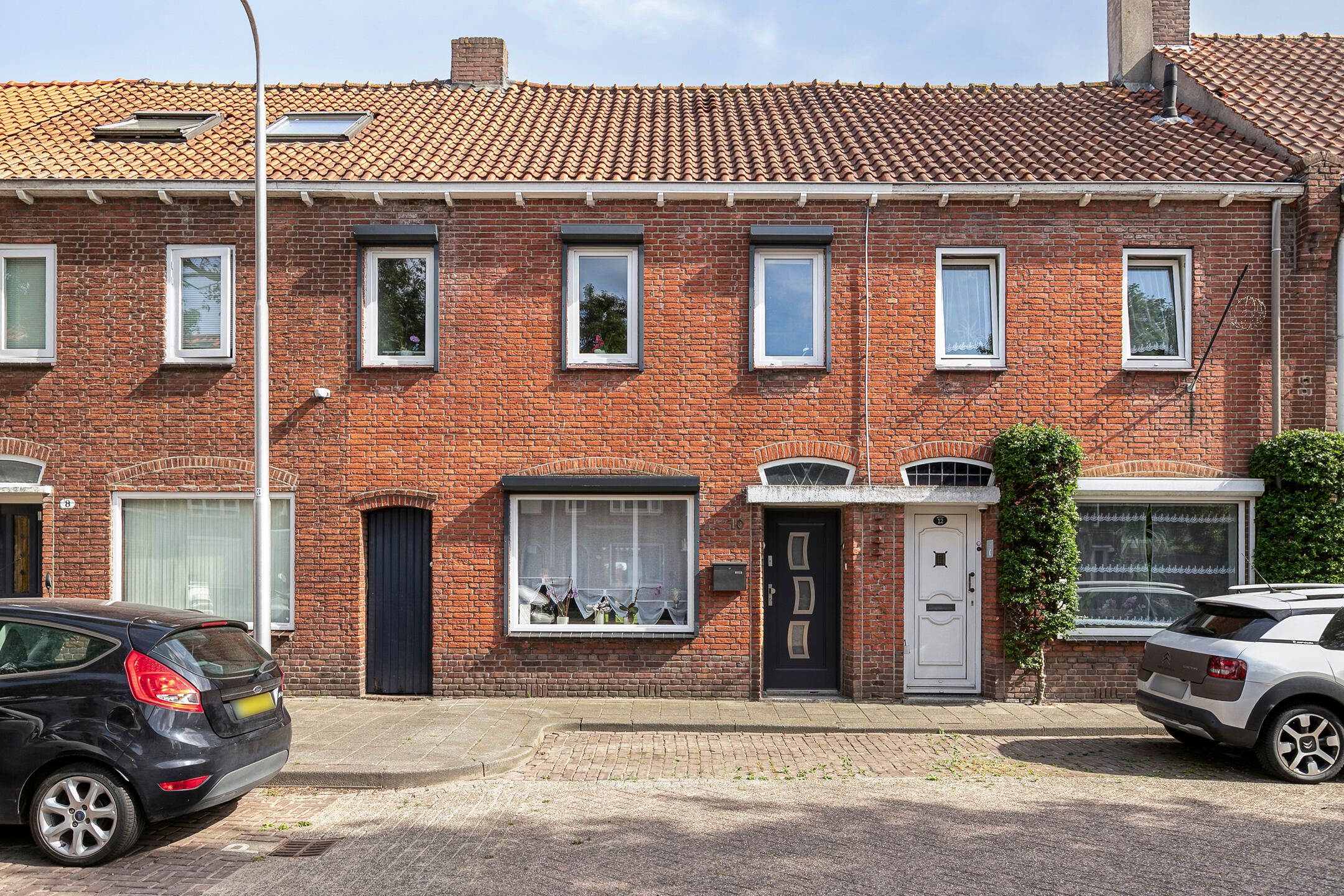 Foto van Van Linschotenstraat 10, Tilburg
