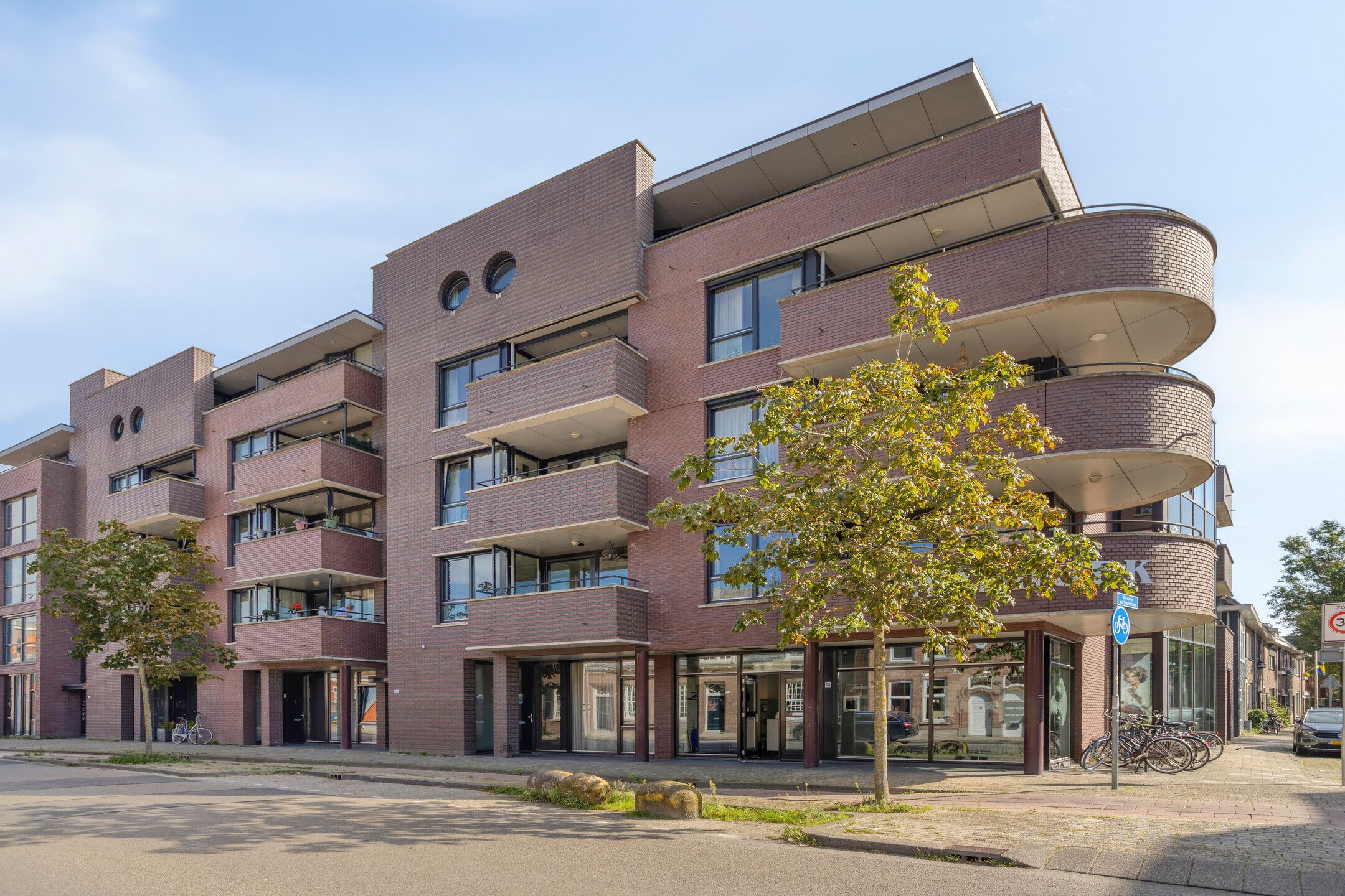 Foto van Veldhovenring 152, Tilburg