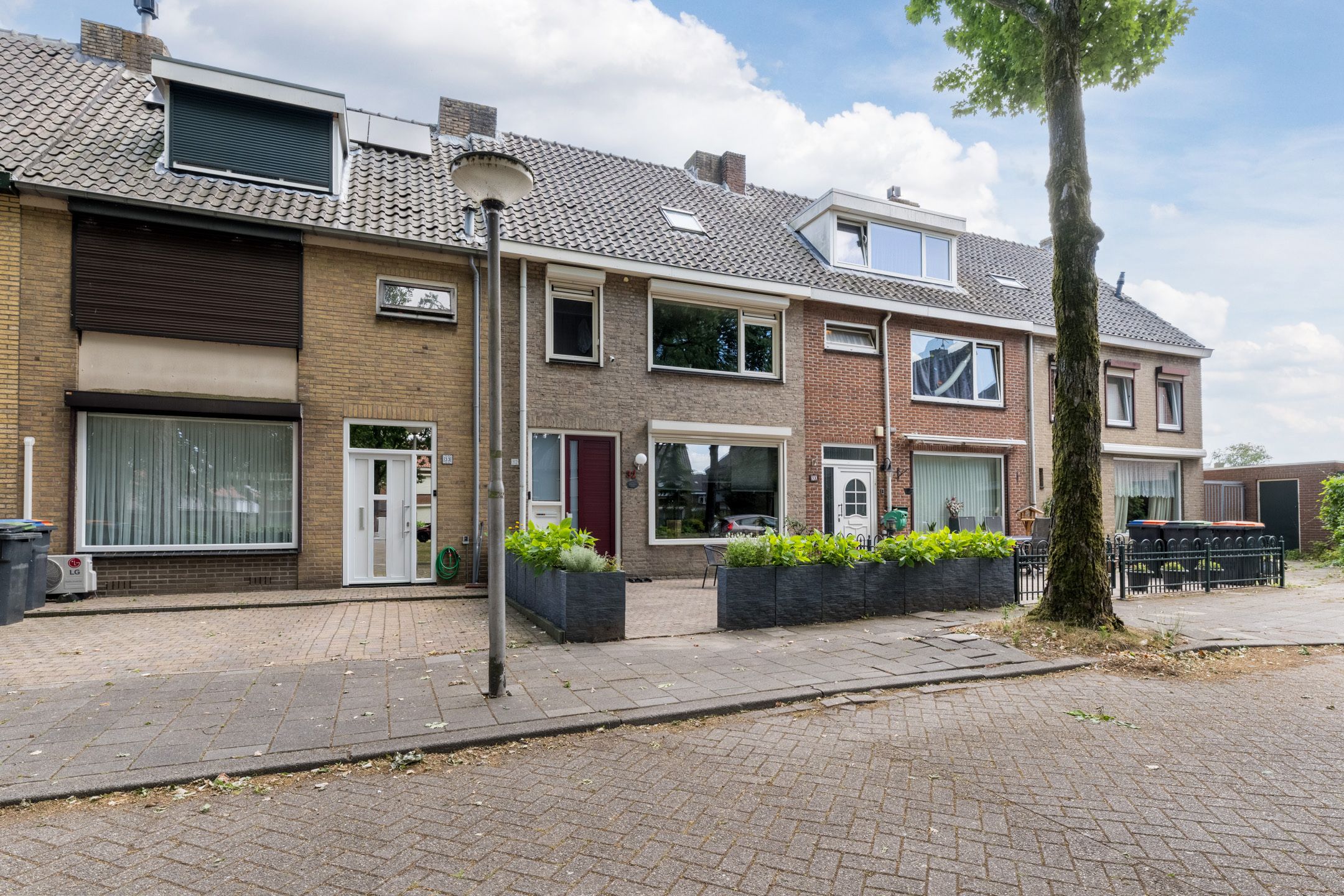 Foto van Dessinateurplein 32, Tilburg