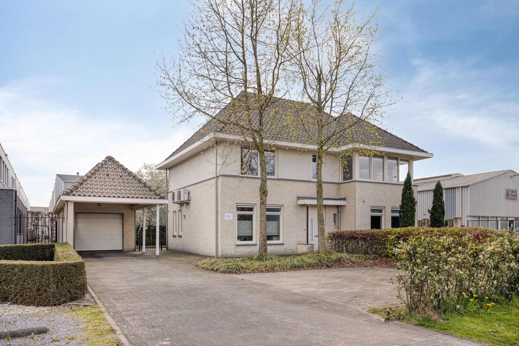 Foto van Industrieweg 9, Oost West en Middelbeers