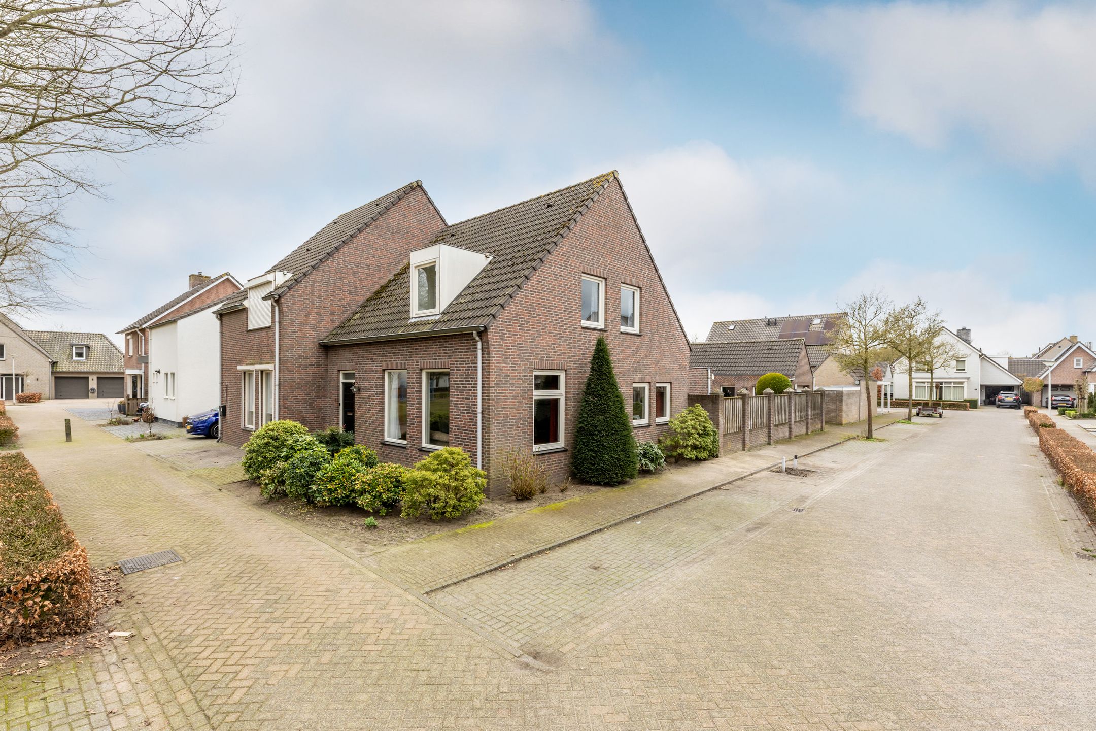 Foto van Glazenmaker 2, Oost West en Middelbeers