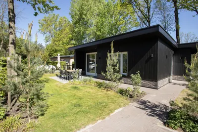 Foto van Park Hertenwei 26, Lage Mierde