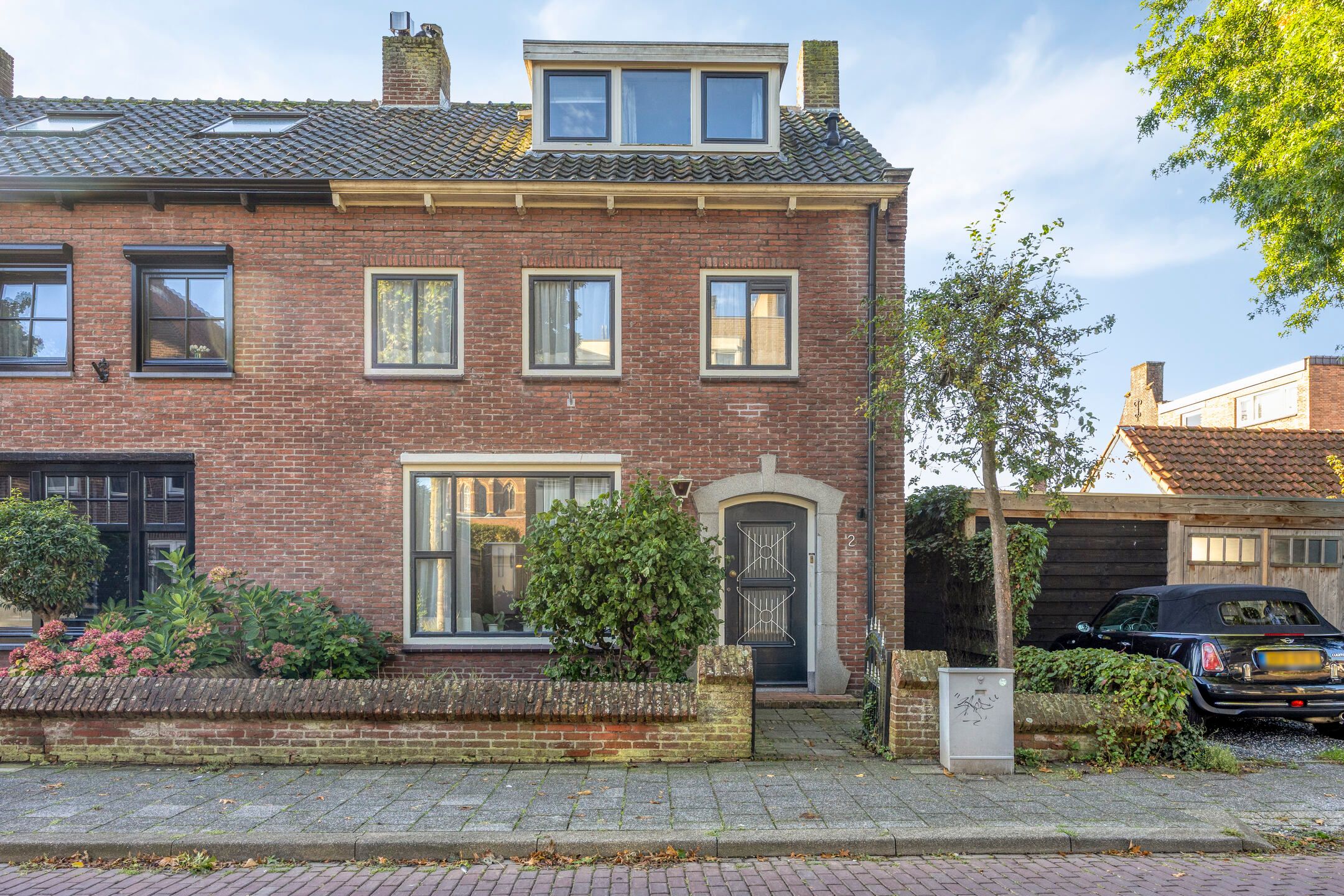 Foto van Tuinstraat 2, Rijen