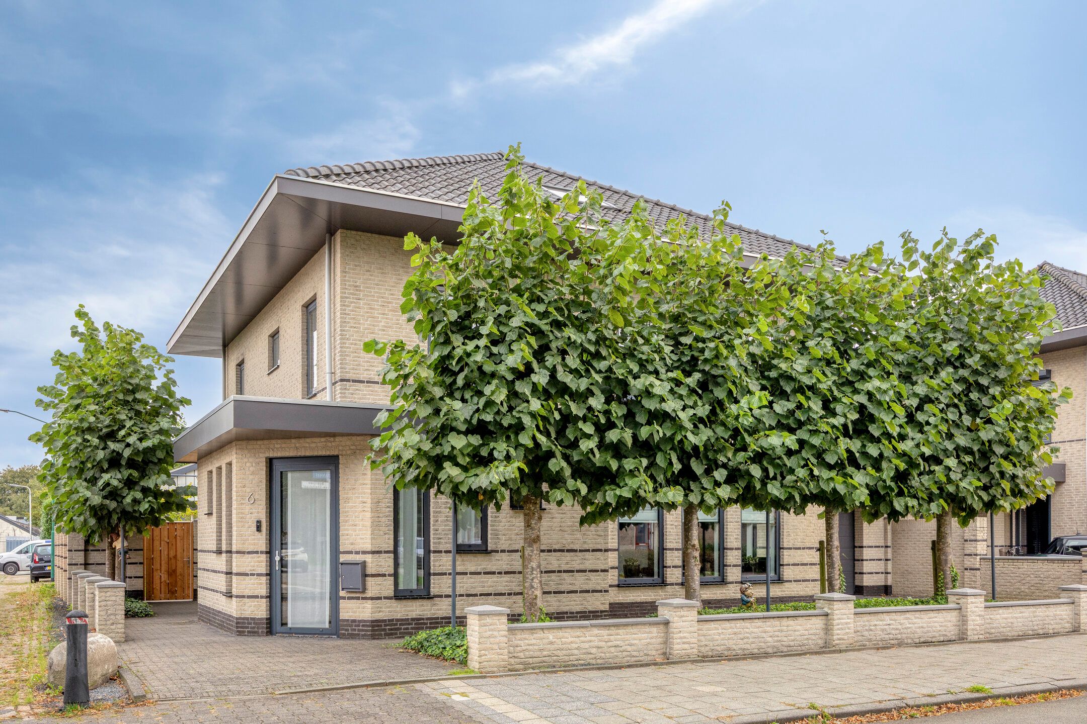 Foto van van Hogendorpstraat 6, Rijen