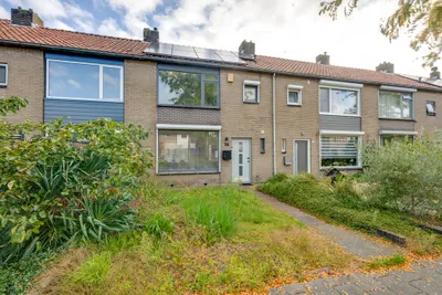 Foto van Schoutstraat 34, Rijen