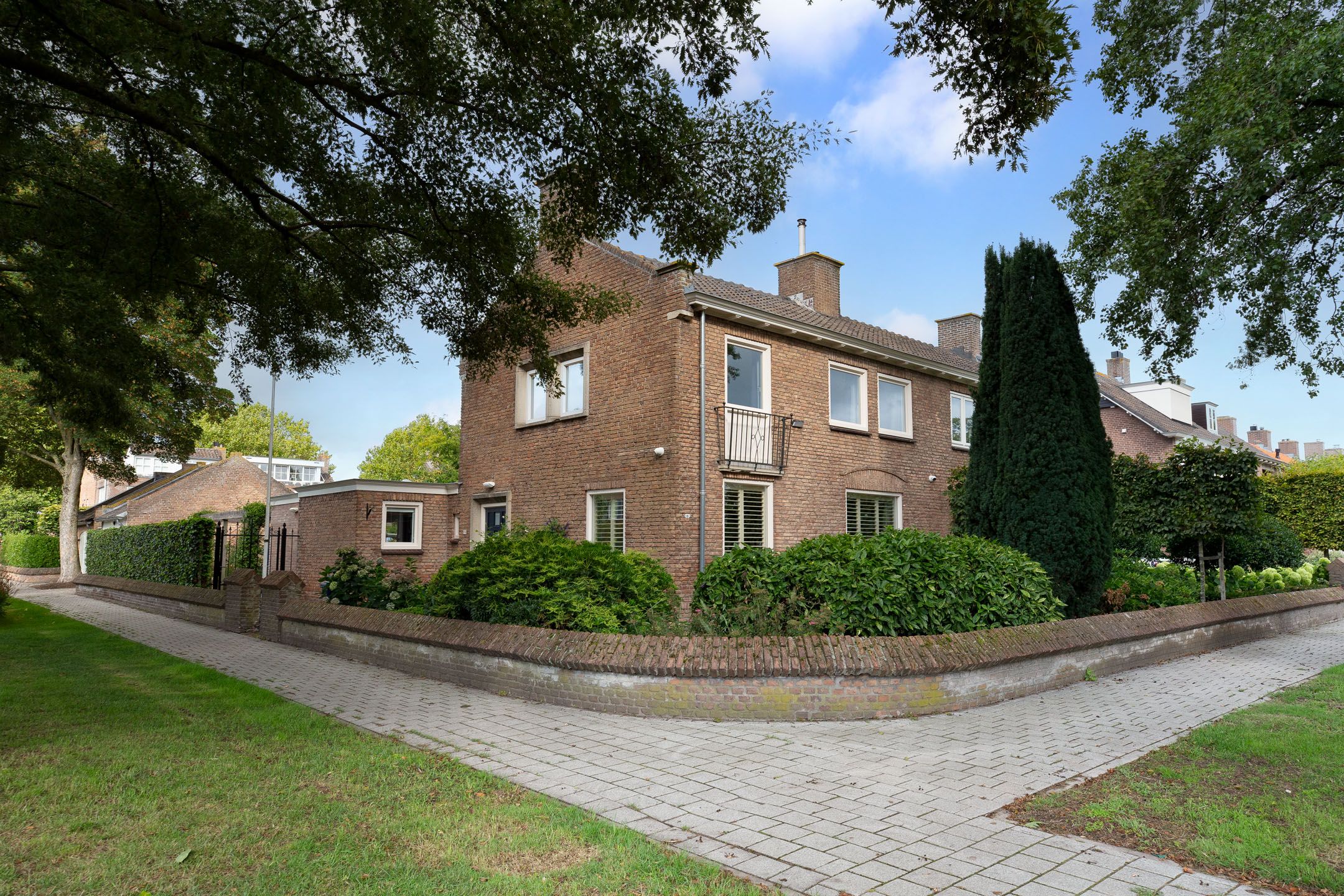 Foto van Burgemeester van Grotenhuisstraat 16, Waalwijk