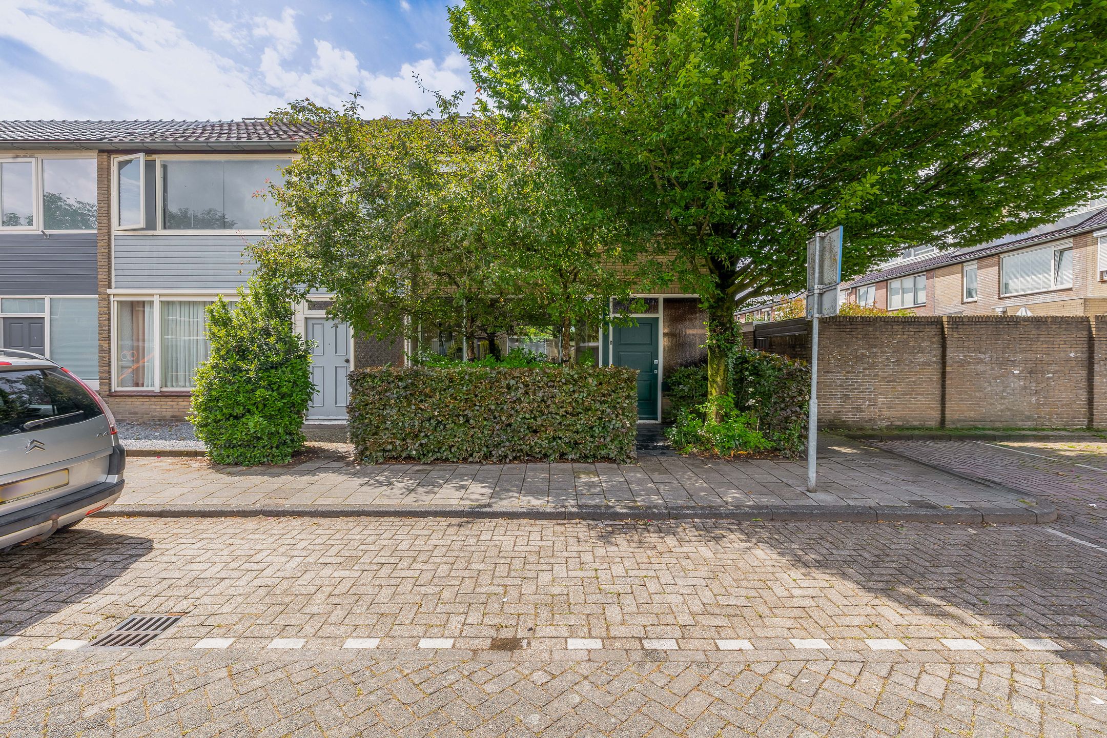 Foto van Mr. Ruys de Beerenbrouckstraat 2, Waalwijk