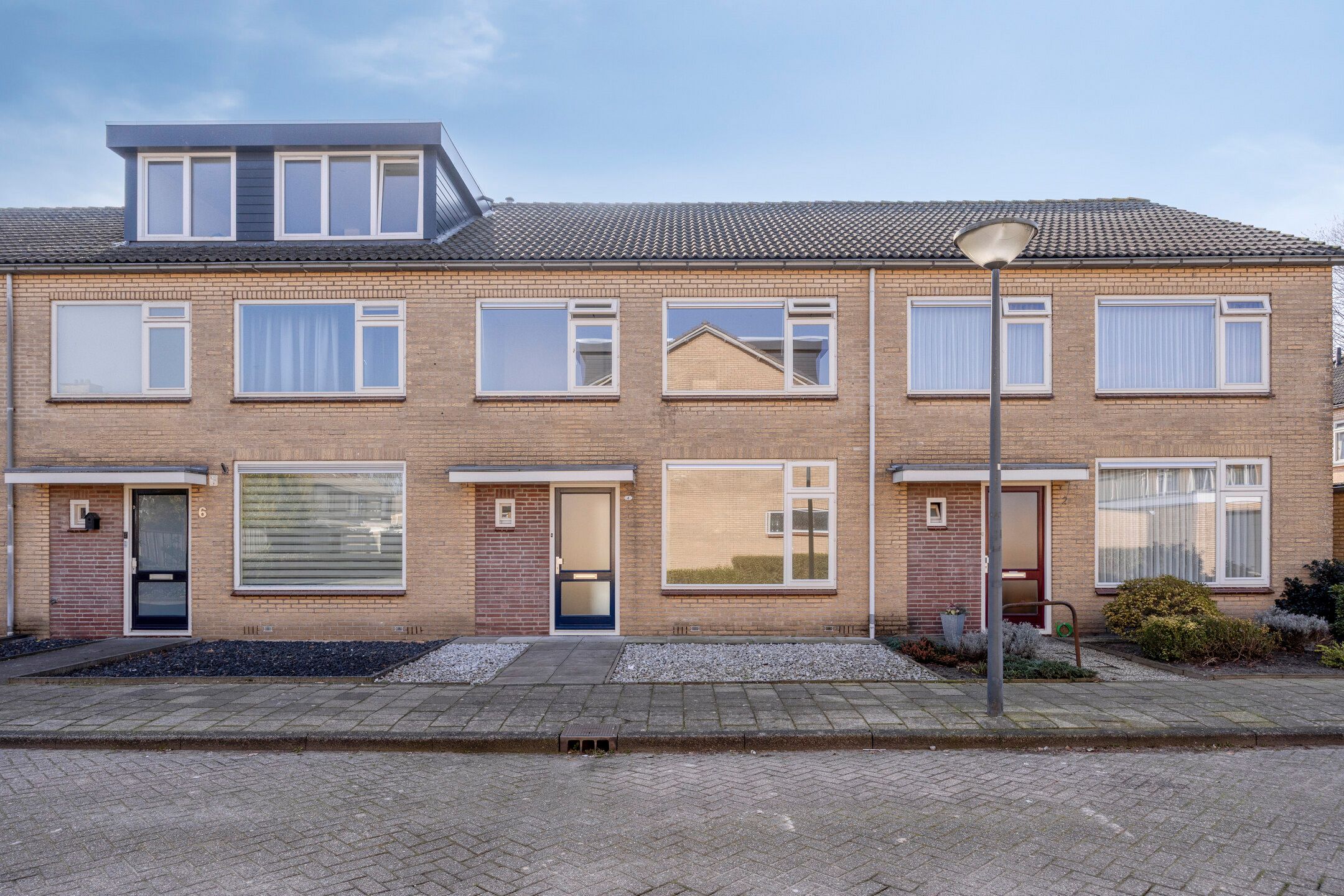 Foto van Azaleahof 4, Waalwijk