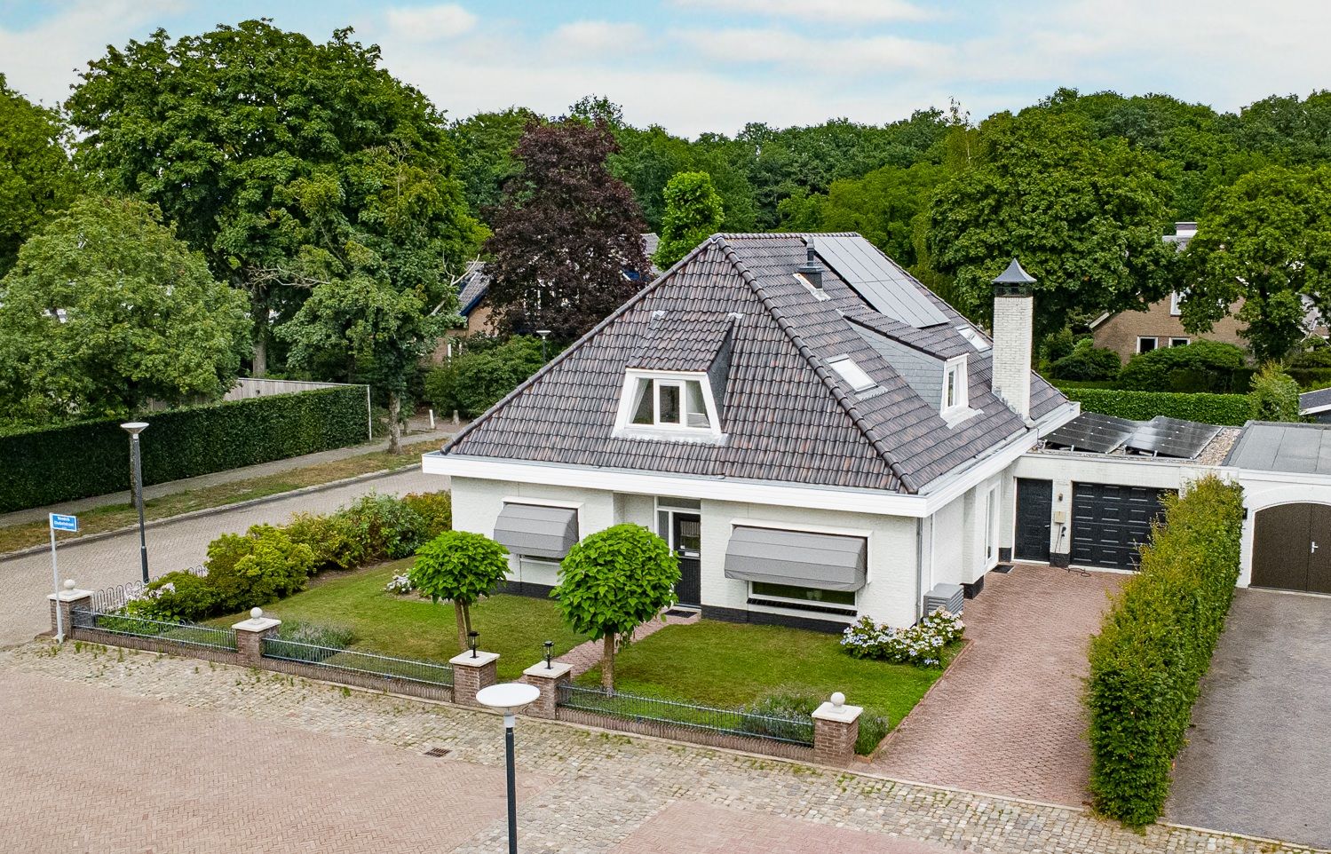 Foto van Hendrik Chabotstraat 1, Waalwijk