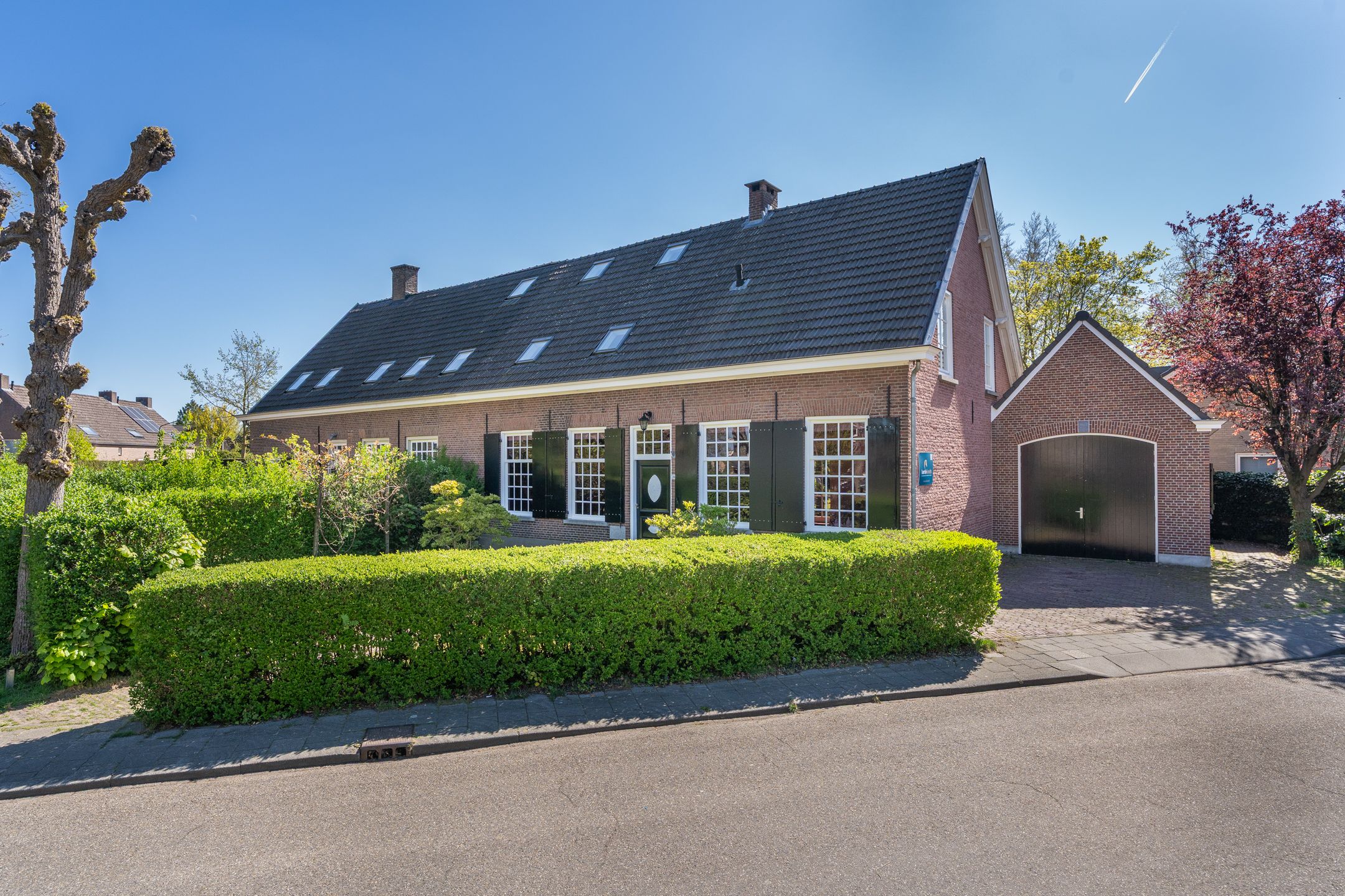 Foto van Grinsel 28, Den Dungen