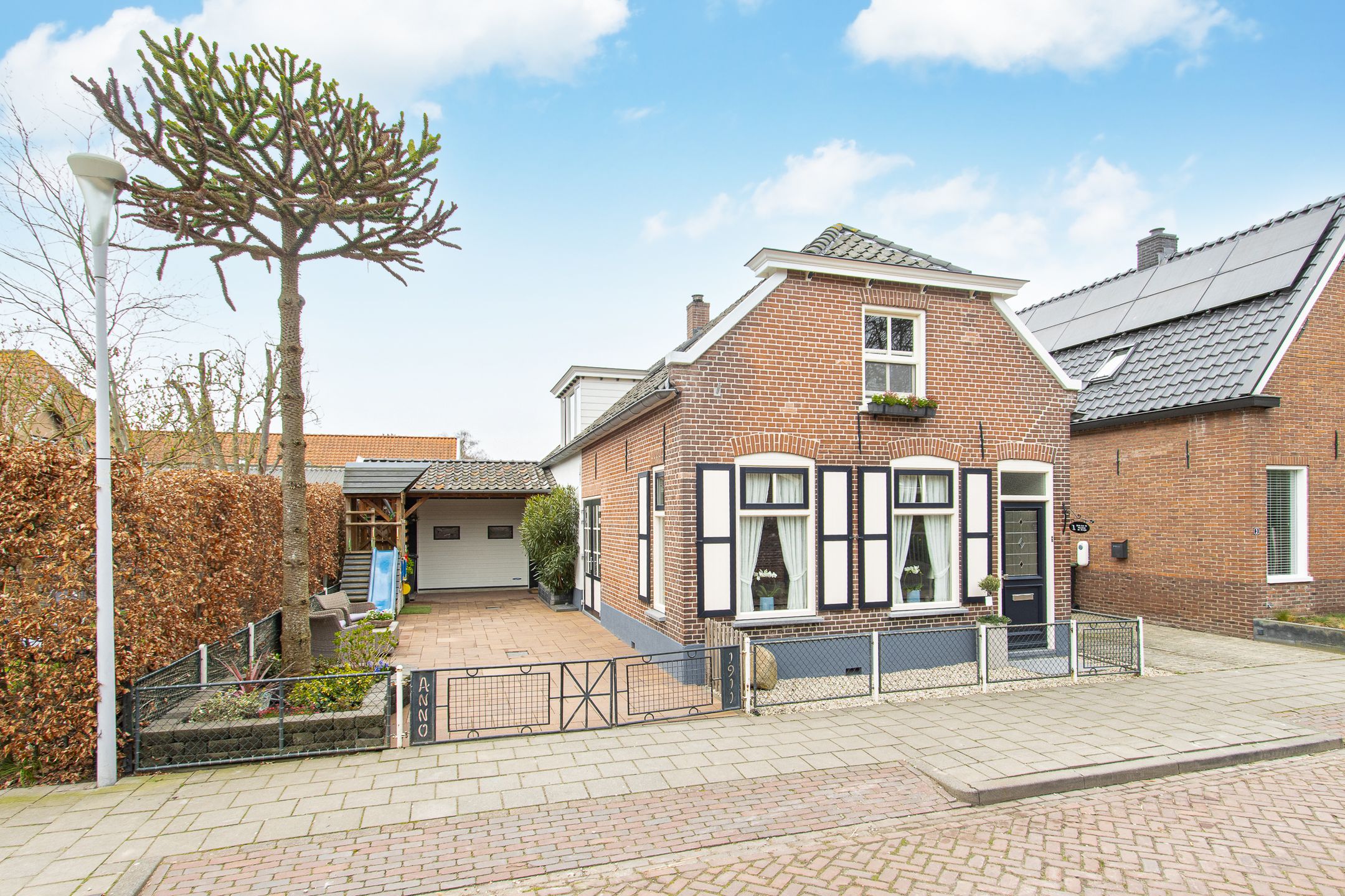 Foto van Schoolstraat 1, Rossum (GE)