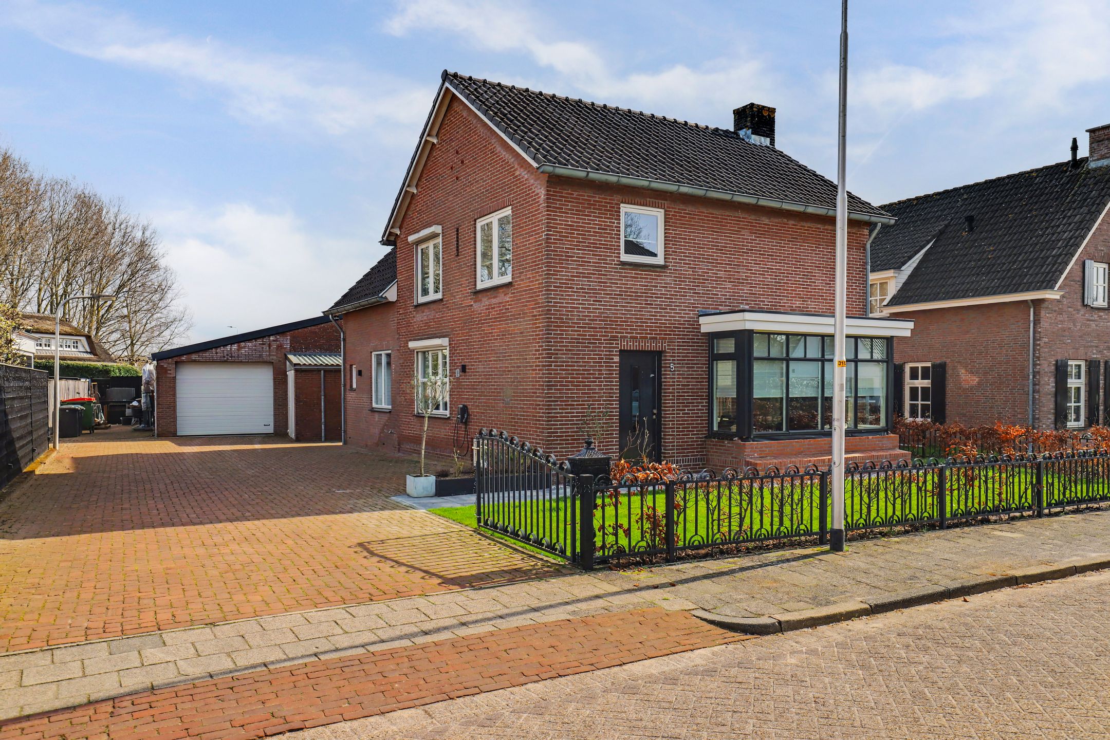 Foto van Leimuidenstraat 5, Alem