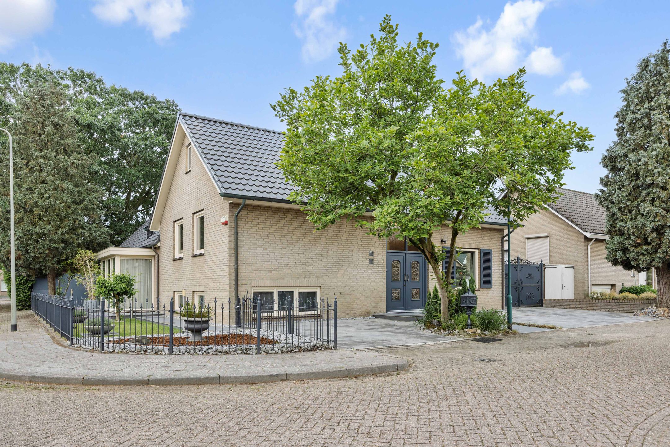 Foto van Dr. W. Dreesstraat 1, Berghem