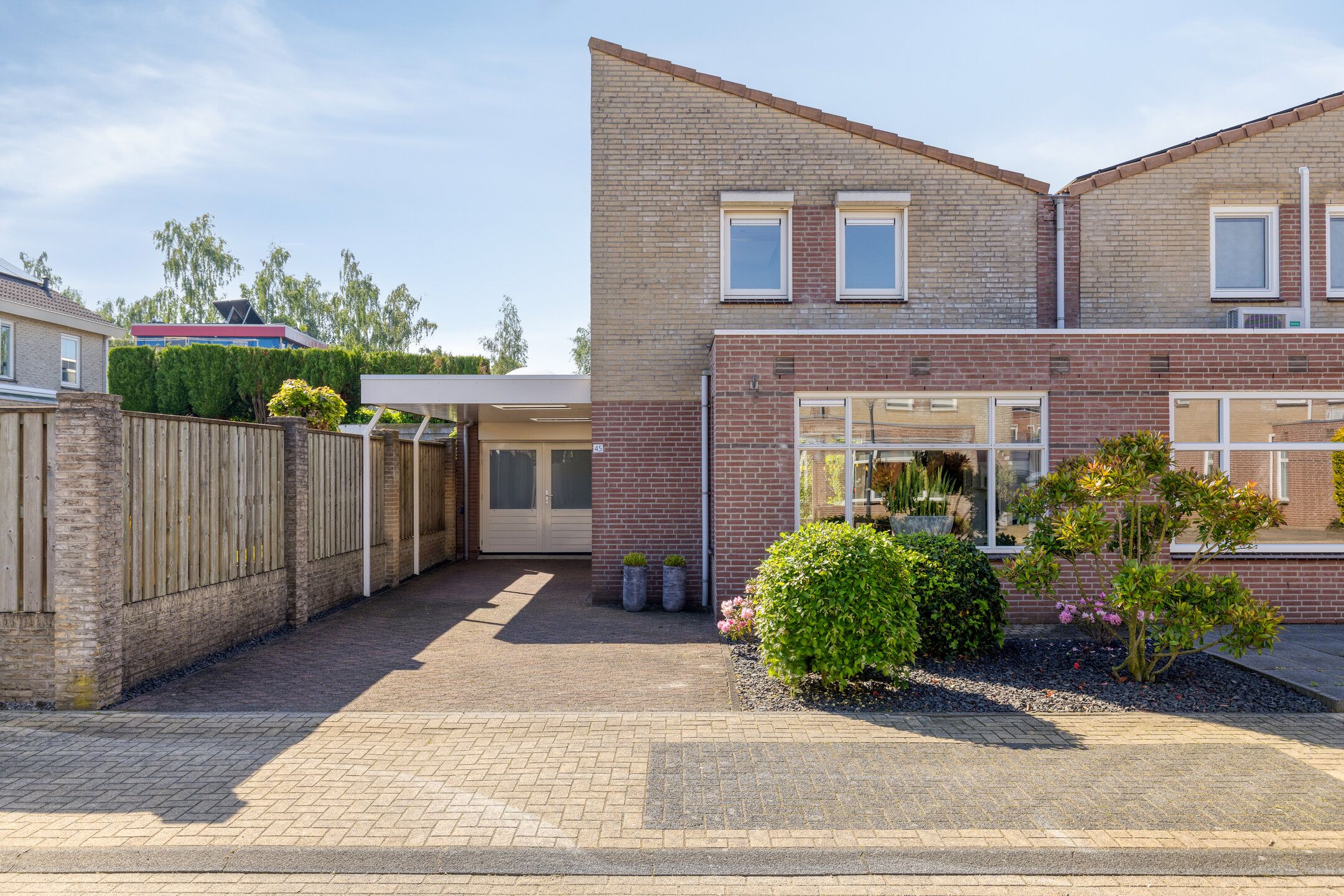 Foto van Garf 45, Uden