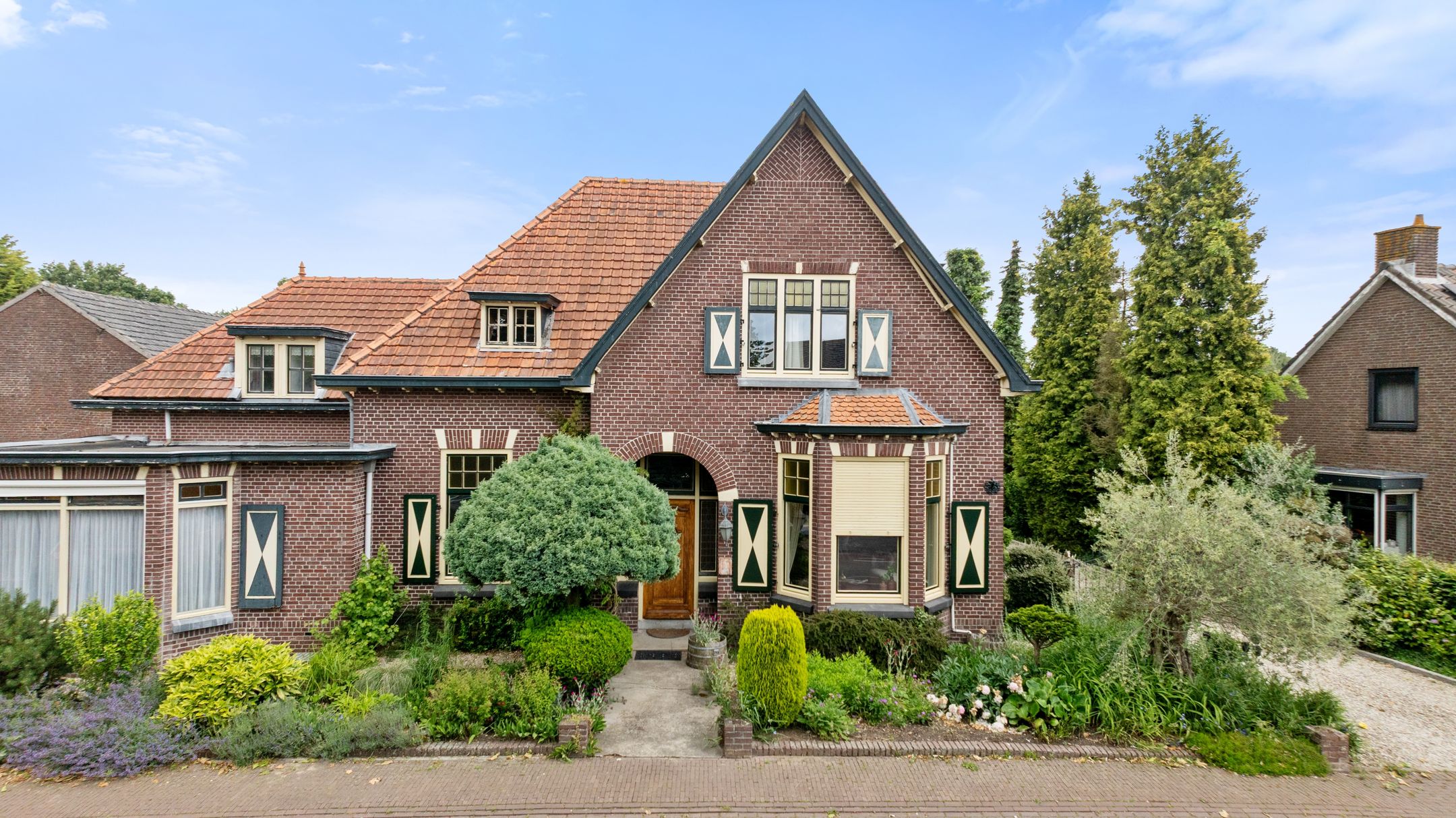 Foto van Grotestraat 11, Beers
