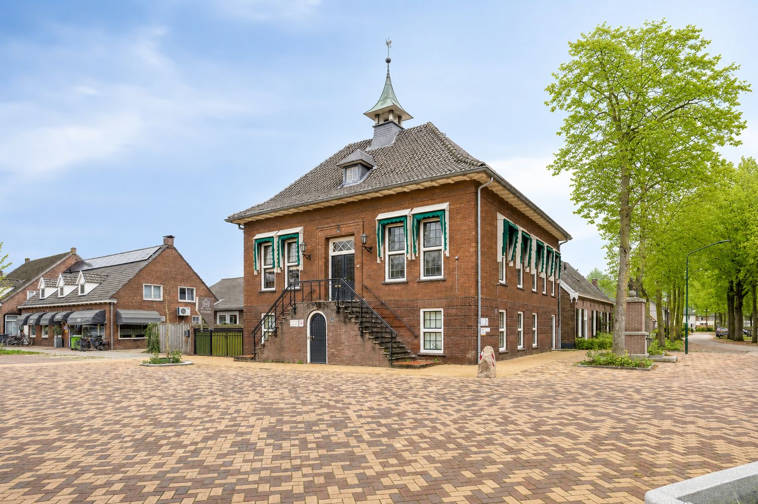 Foto van Raadhuisplein 9, Heeswijk-Dinther
