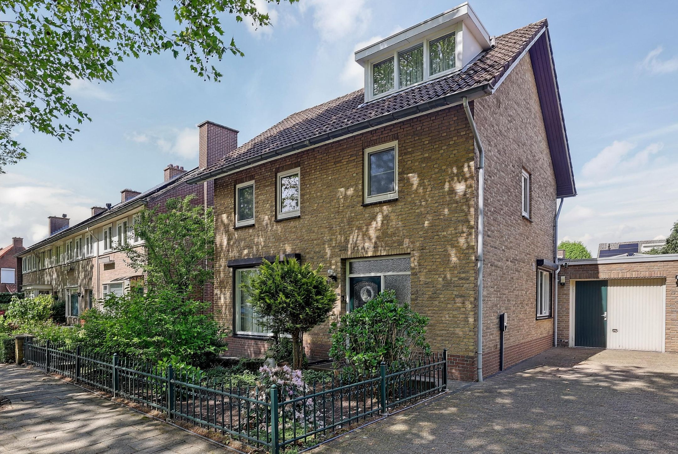 Foto van Mgr. van de Venstraat 44, Schijndel