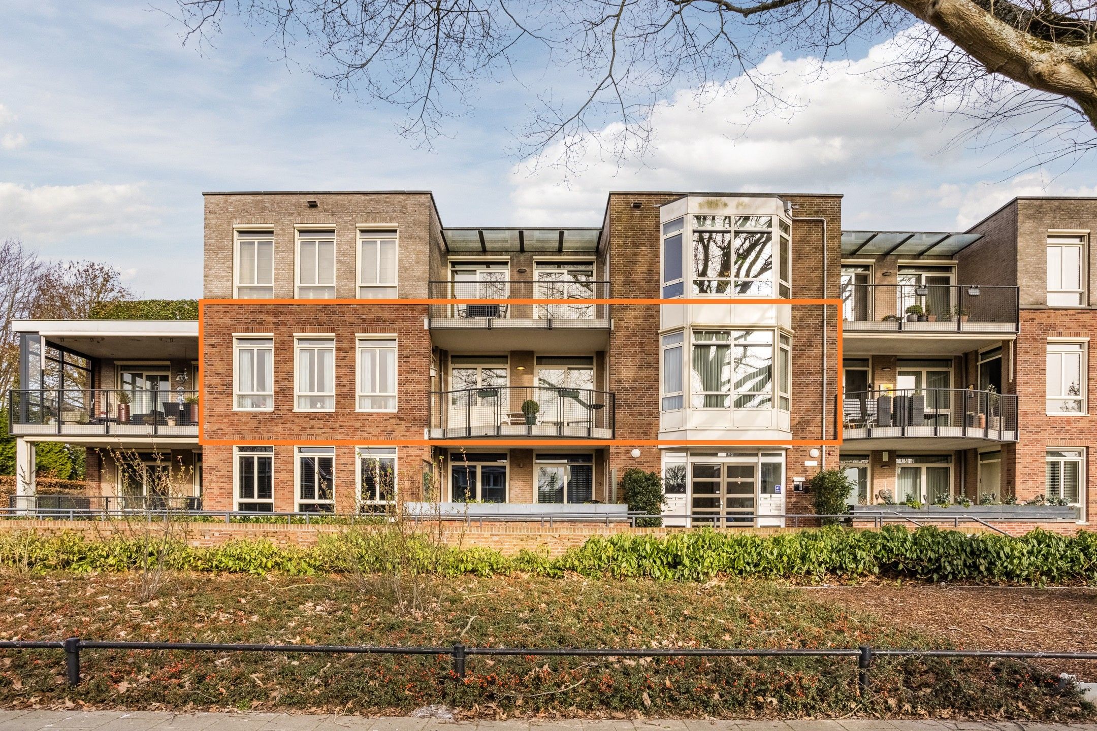 Foto van Van Vroonhovenlaan 32, Veldhoven