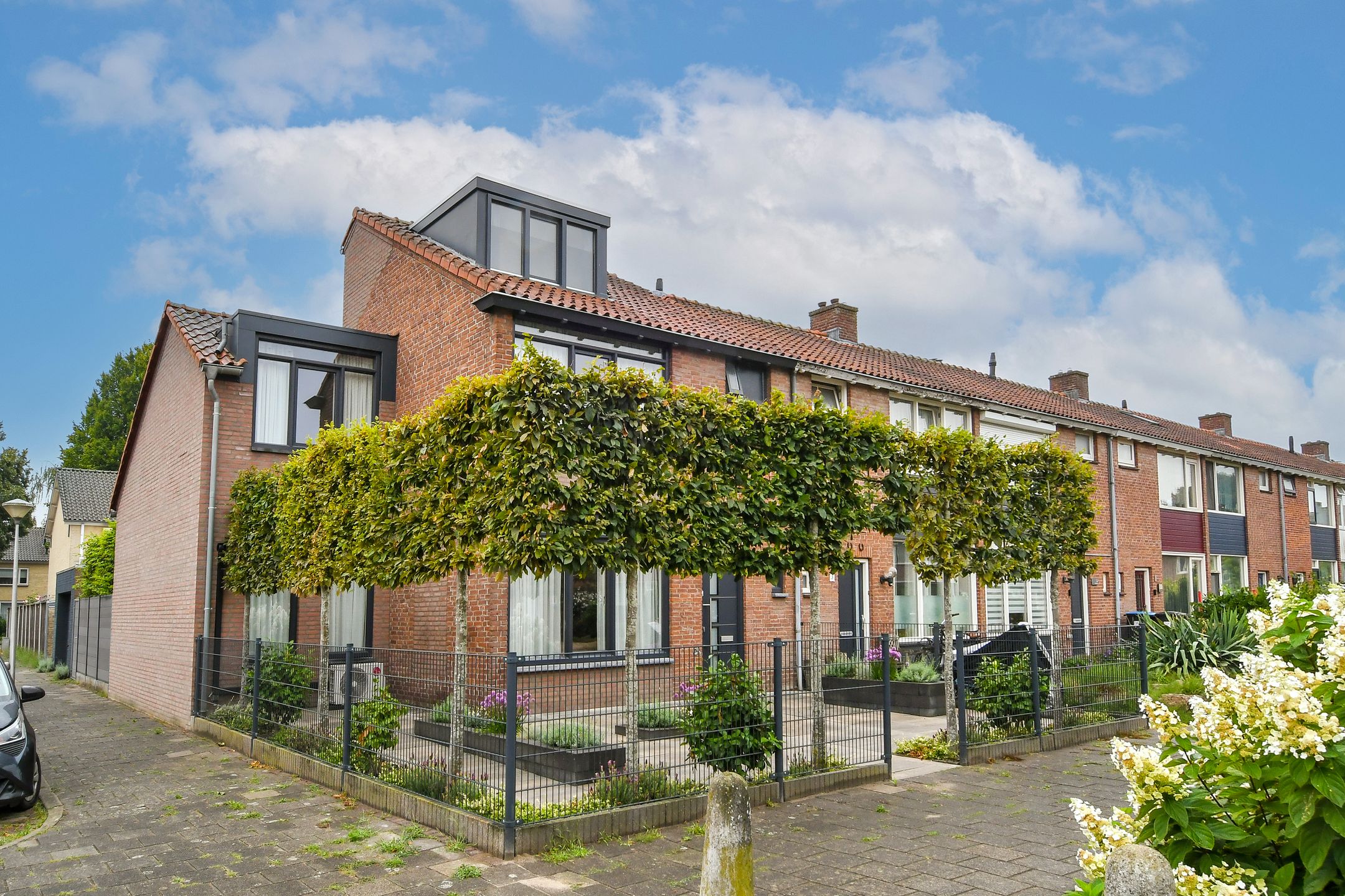 Foto van Generaal des Tombepad 1, Eindhoven
