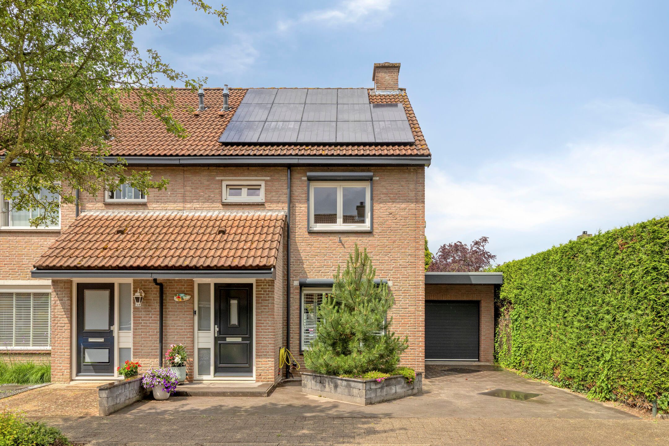 Foto van Schepen Maaslaan 15, Nuenen