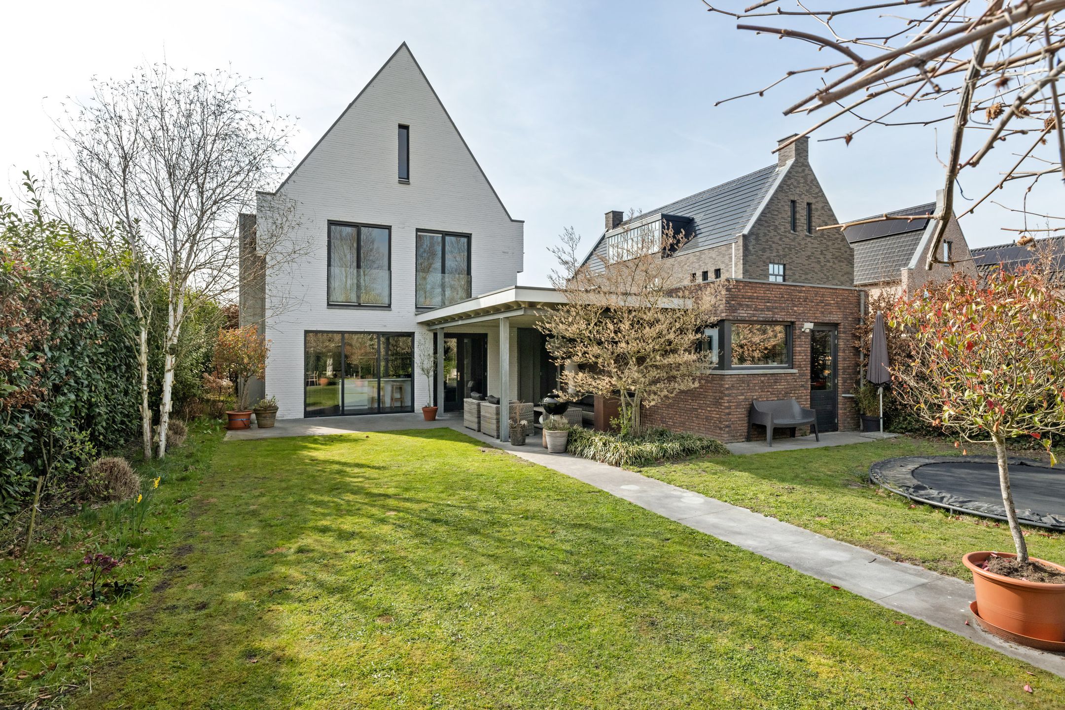 Foto van Dijkbeemd 14, Best