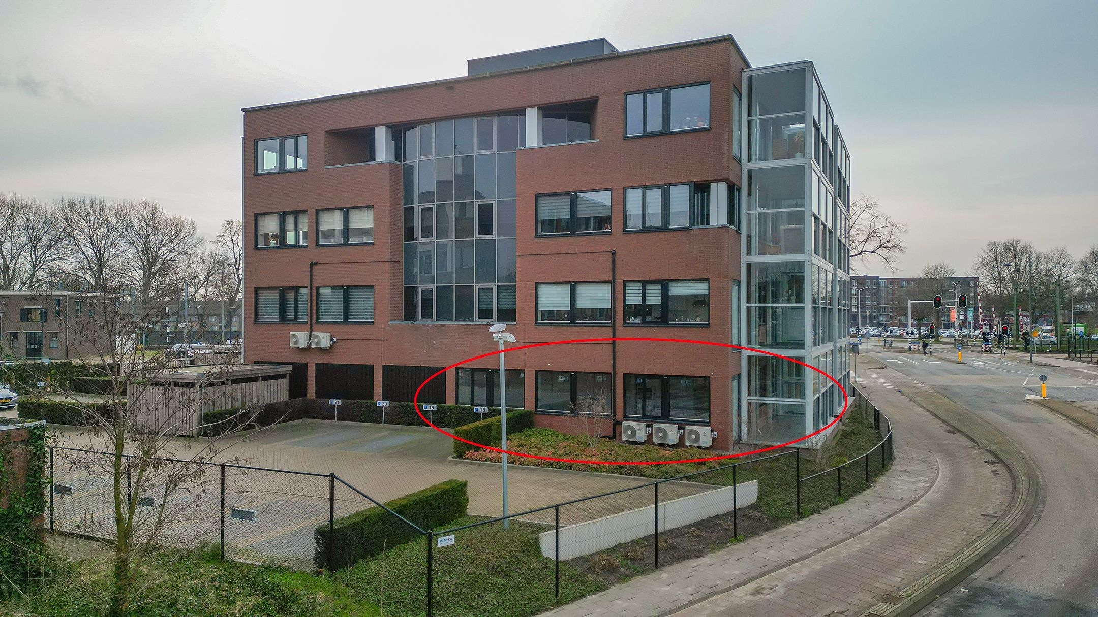 Foto van Binnen Parallelweg 12, Helmond
