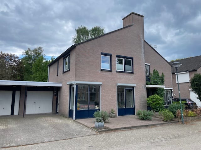 Foto van Elbeplantsoen 73, Helmond