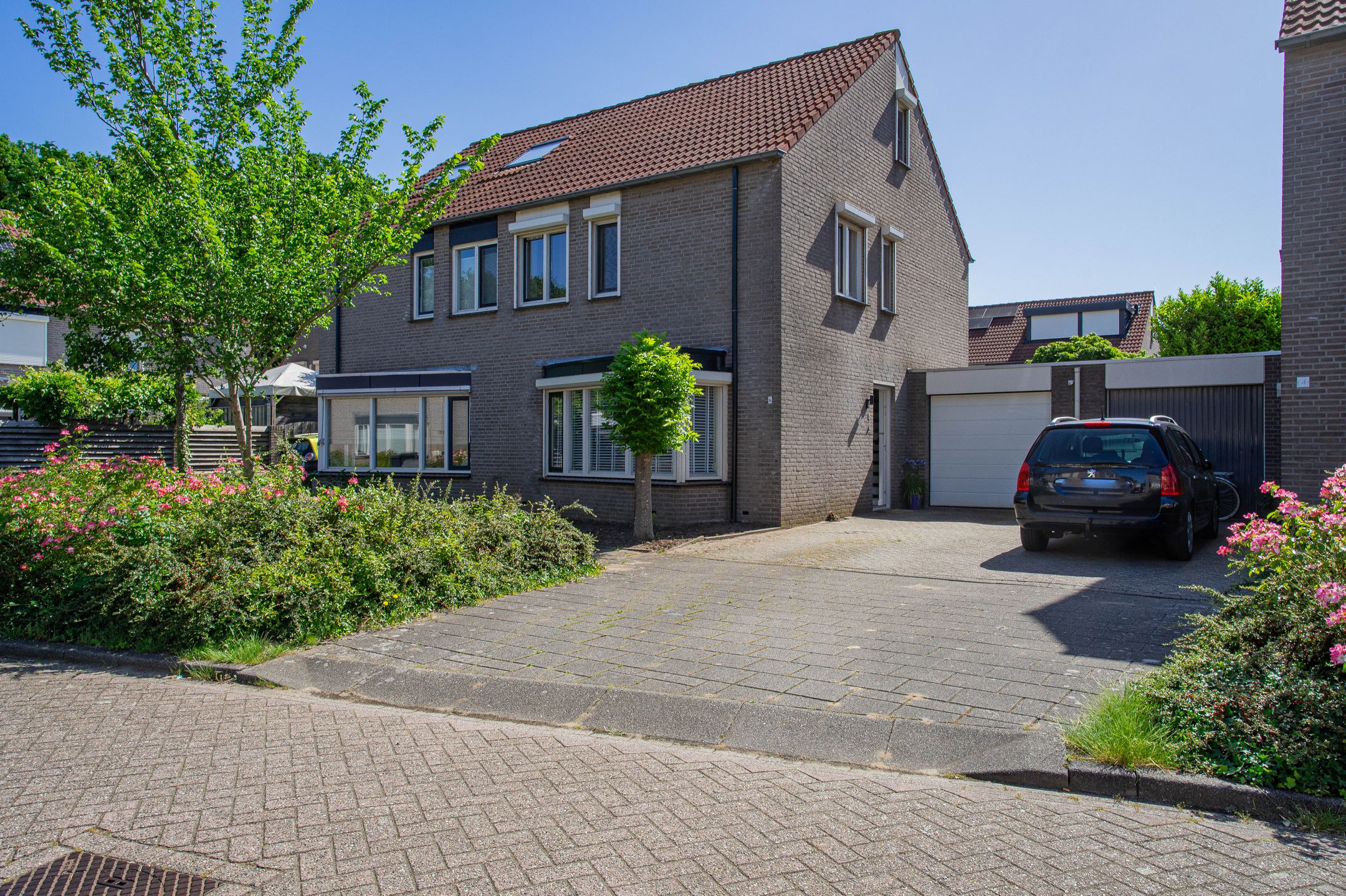 Foto van Nierslaan 6, Helmond