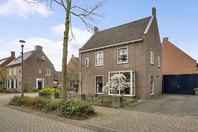 Foto van Leenselvoort 2, Helmond