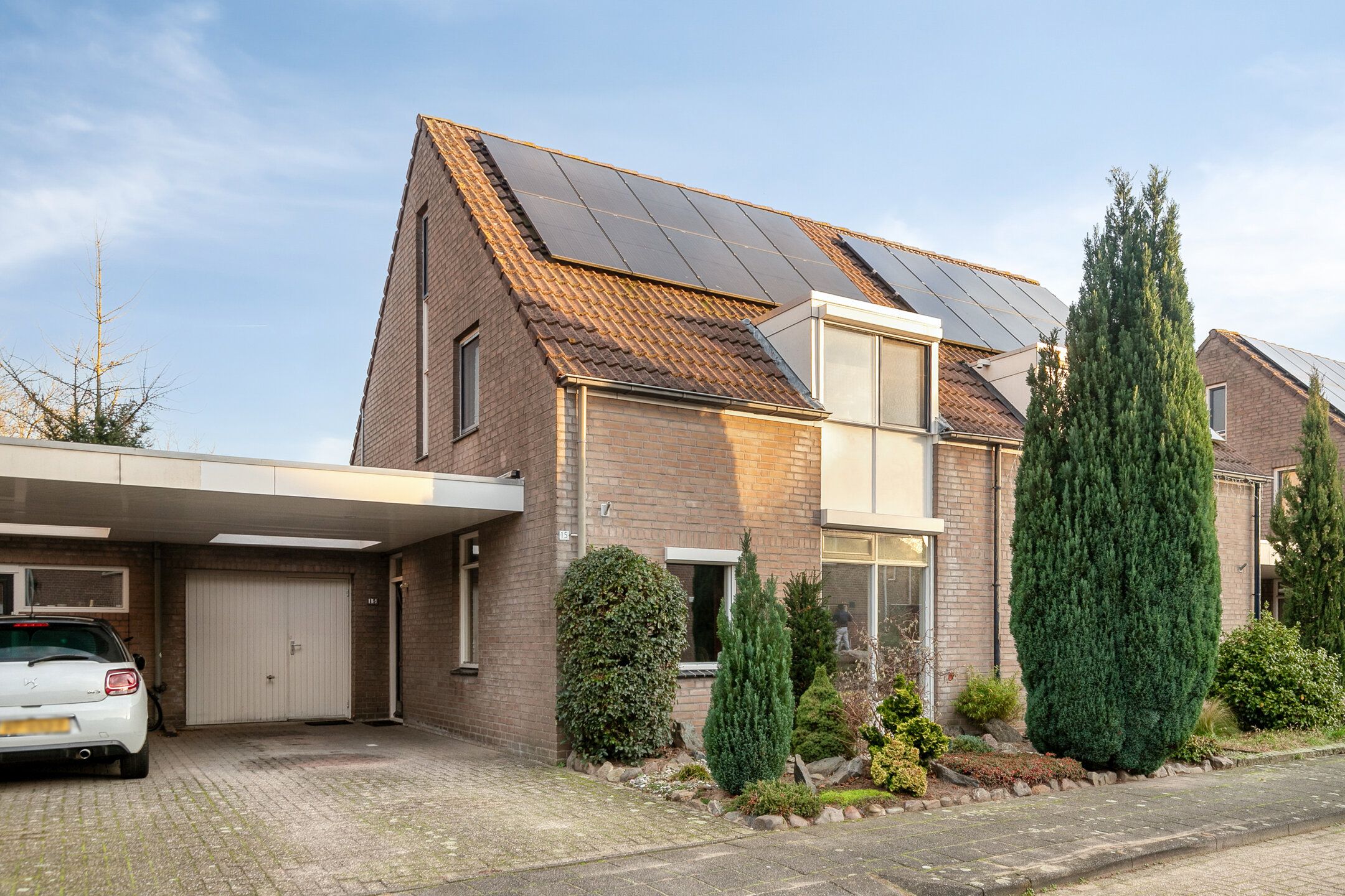 Foto van Helmkruid 15, Asten