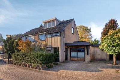 Foto van Langenakker 152, Mierlo Helft van dubbel