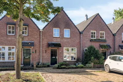 Foto van Meester van Busselstraat 6, Mierlo Schakelwoning