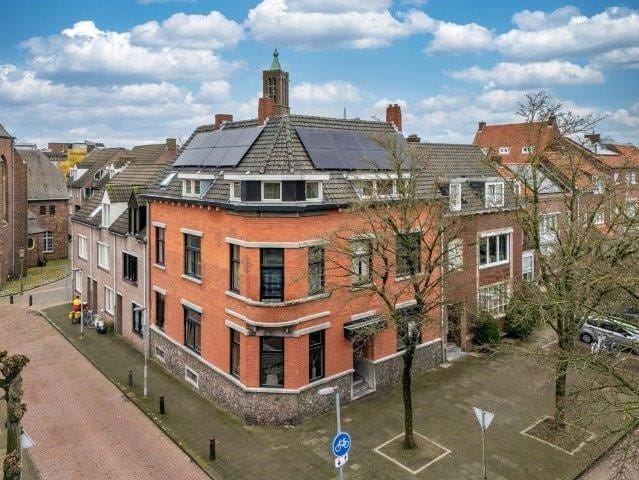 Foto van van Cleefstraat 1, Venlo
