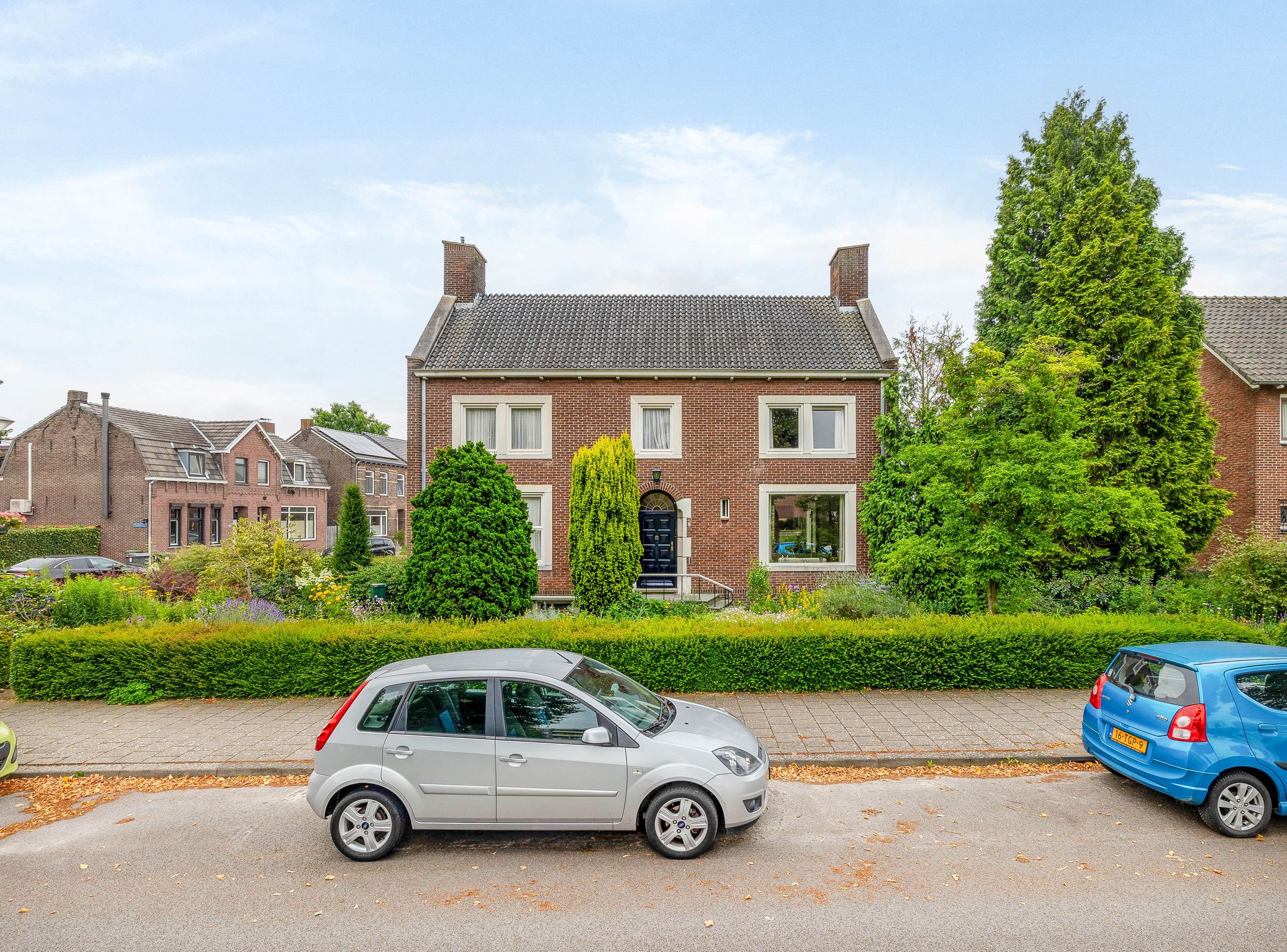 Foto van Raadhuislaan 1, Tegelen