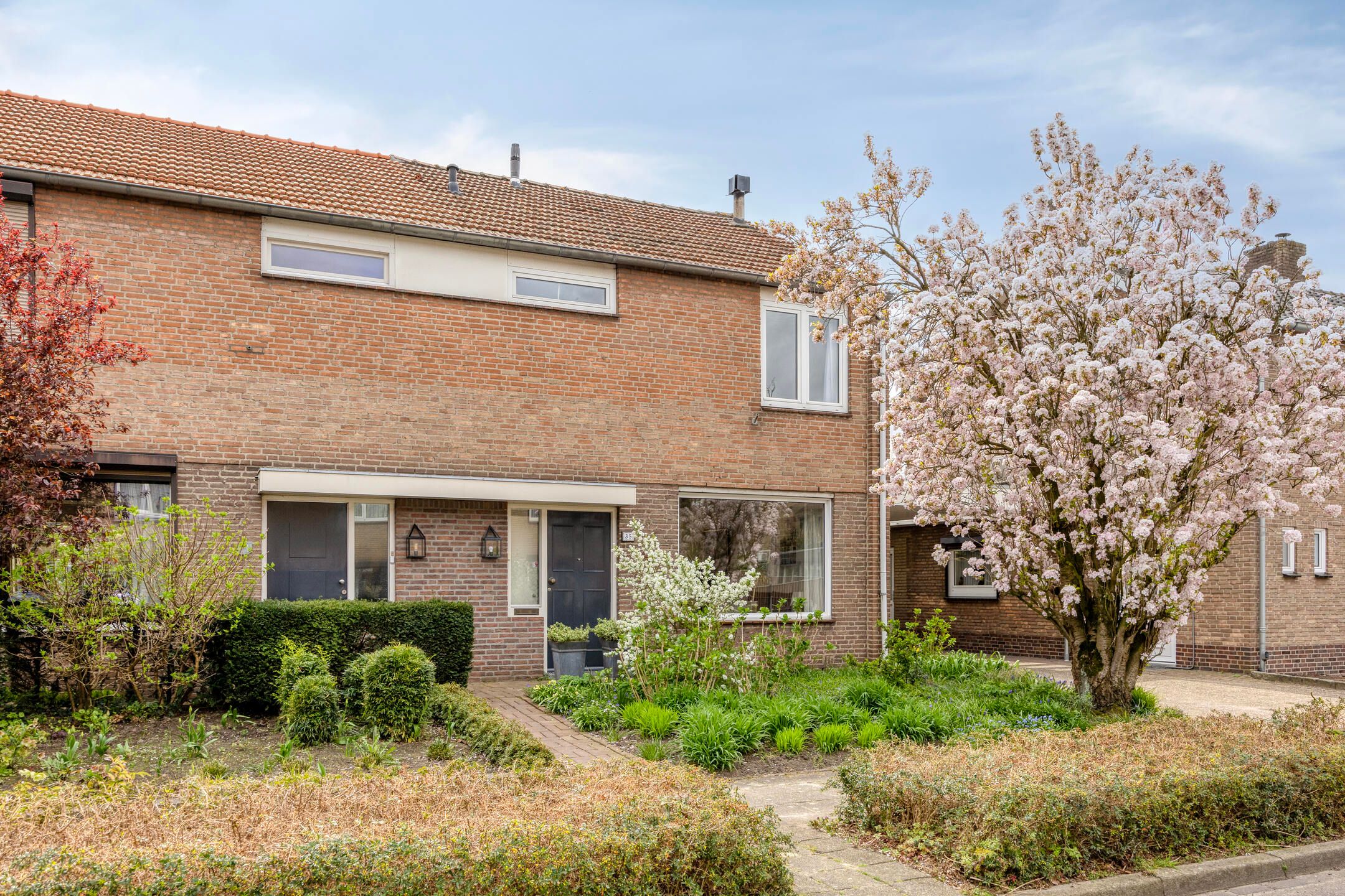 Foto van Burg van Kempenstraat 35, Grubbenvorst