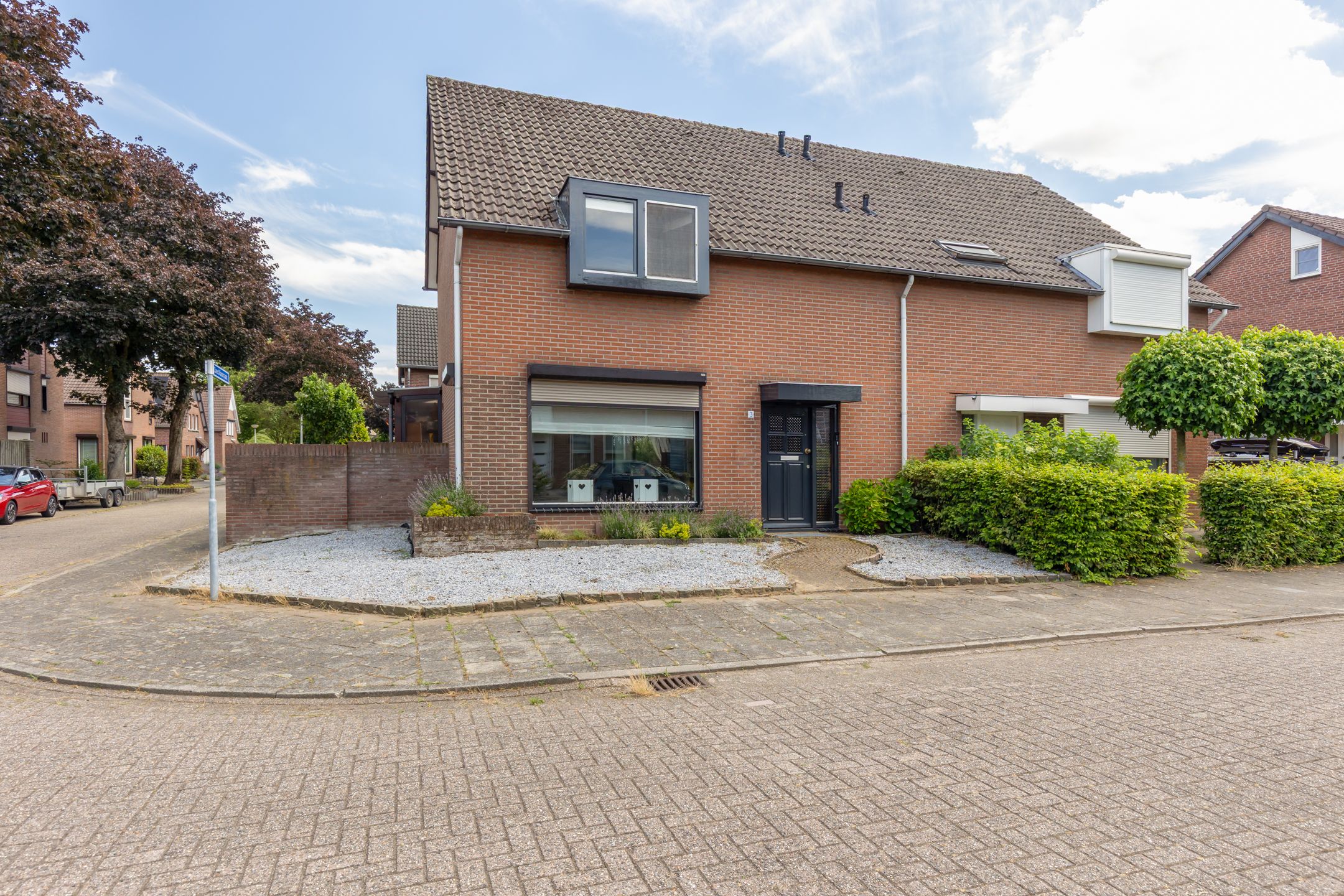 Foto van Weversweg 3, Helden