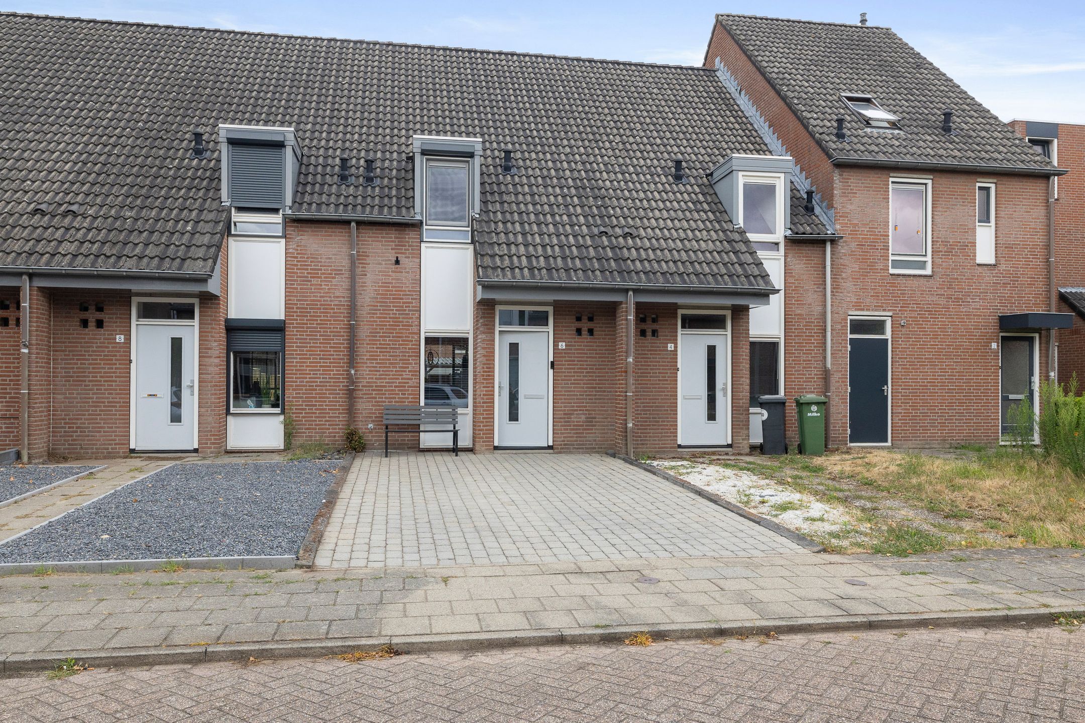 Foto van Servaashof 6, Helden