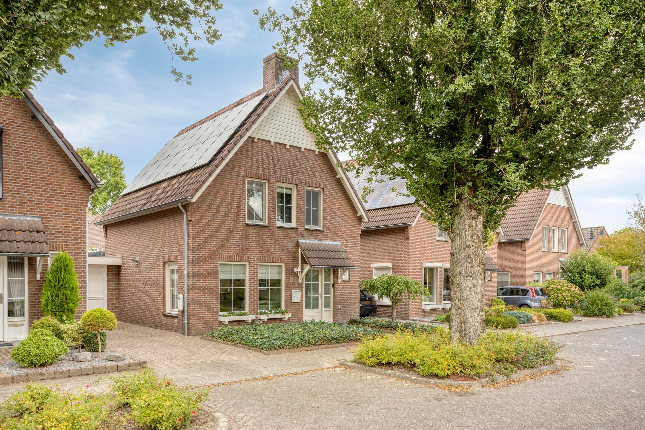 Foto van Prof. van Oijenstraat 10, Helden